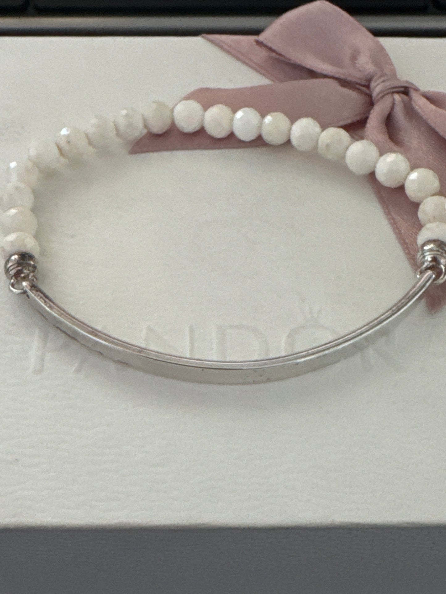 Genuine Thomas Sabo Love Bridge Pearl Silver Bangle White and Cream Faceted Gemstone