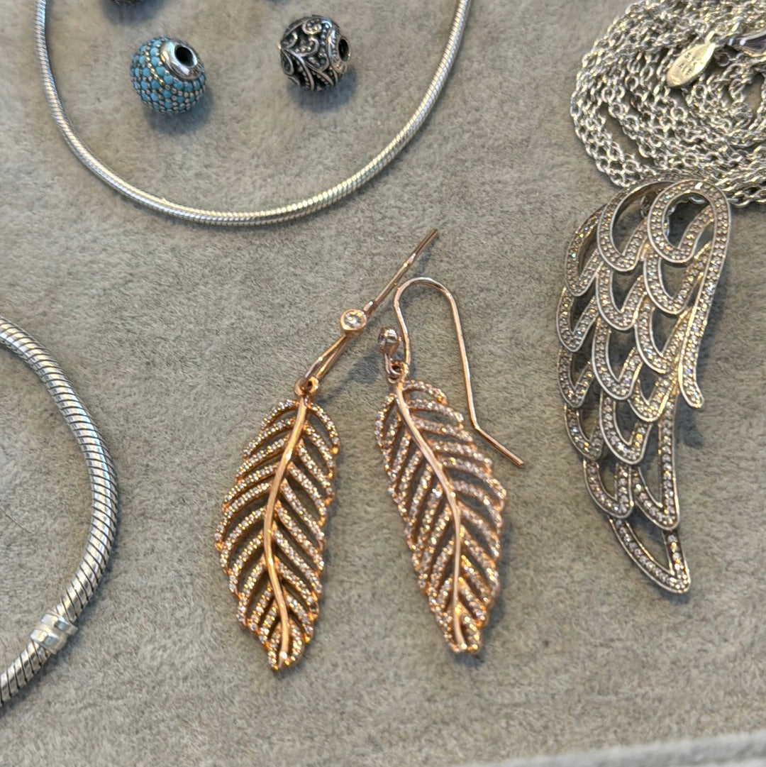 Genuine Pandora Rose Gold Pave Dazzling Dangling Feather Compose Earrings
