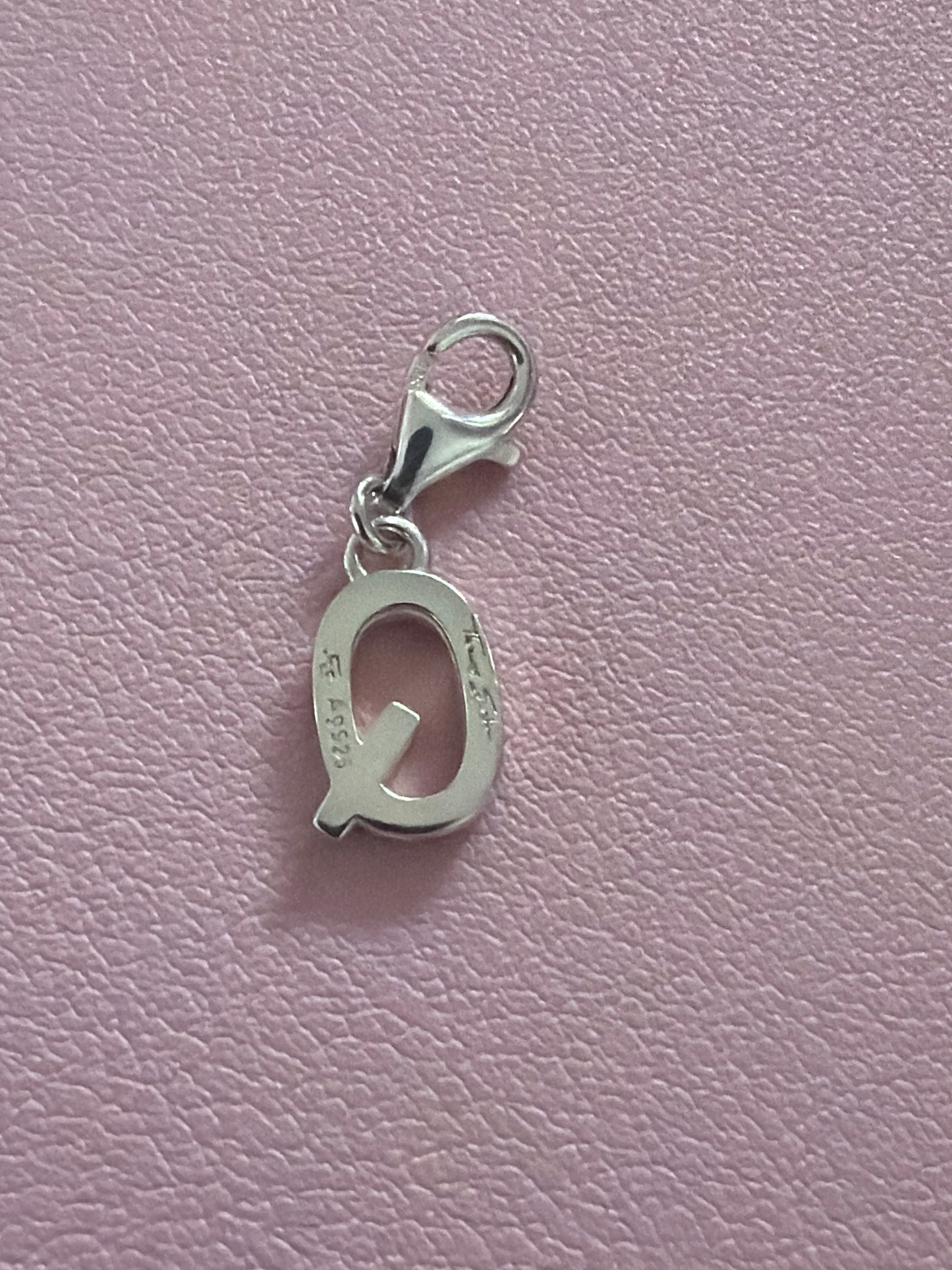 Thomas Sabo Sterling Silver Letter Pave Q Initial Clip Charm