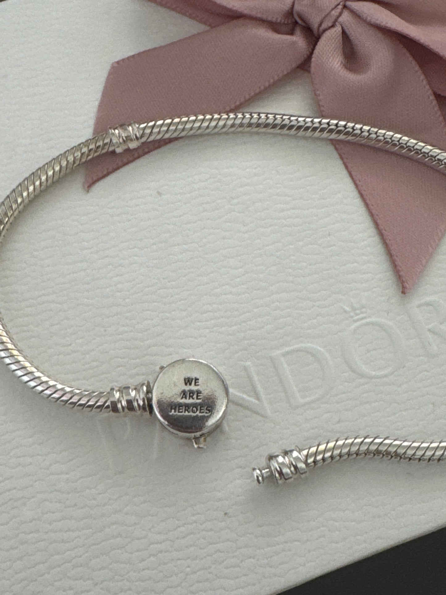 Genuine Pandora X Marvel 'We are heroes' Avengers Bracelet 18cm