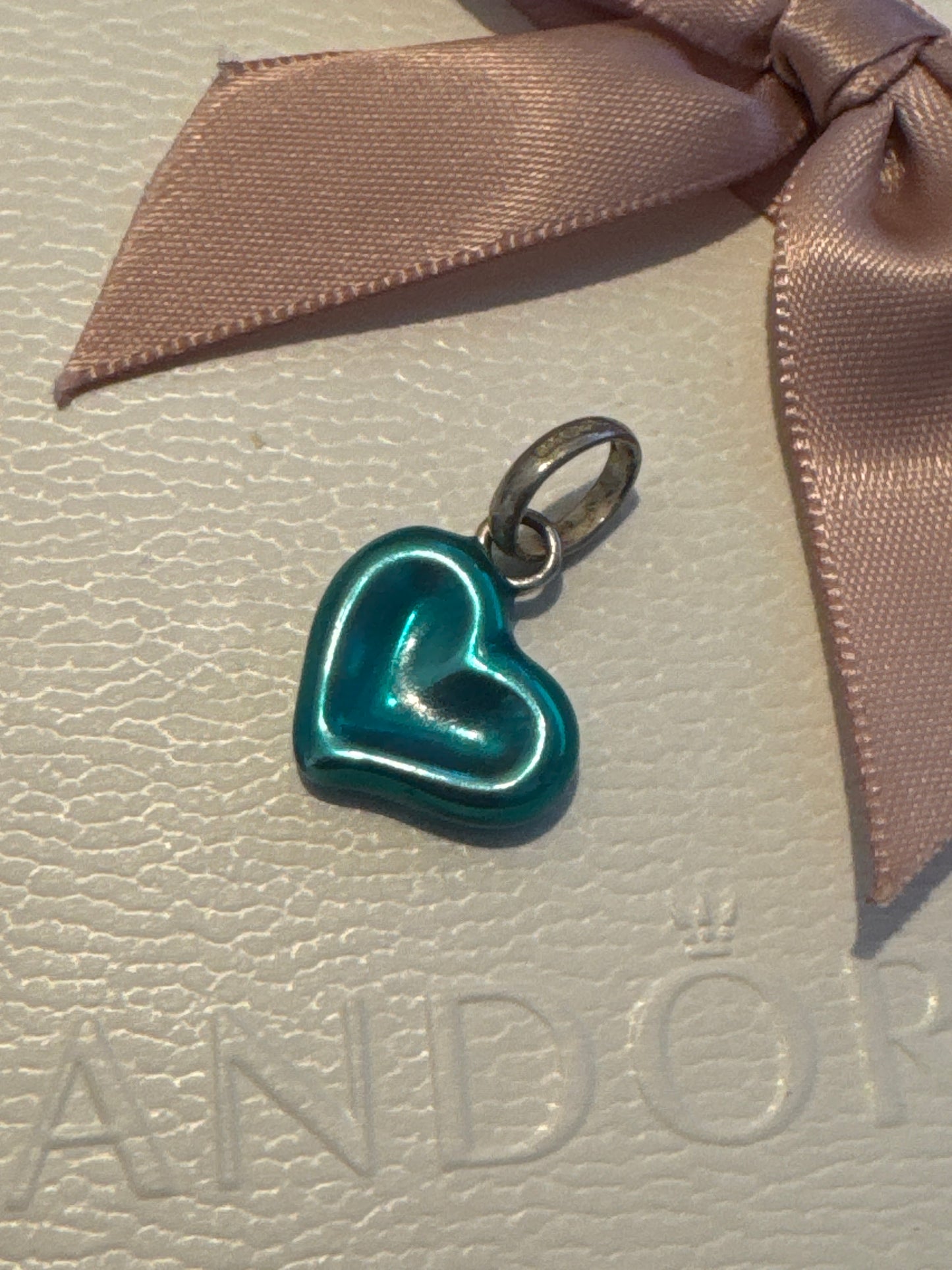 Genuine Links of London Team Hammered Enamel Heart Charm