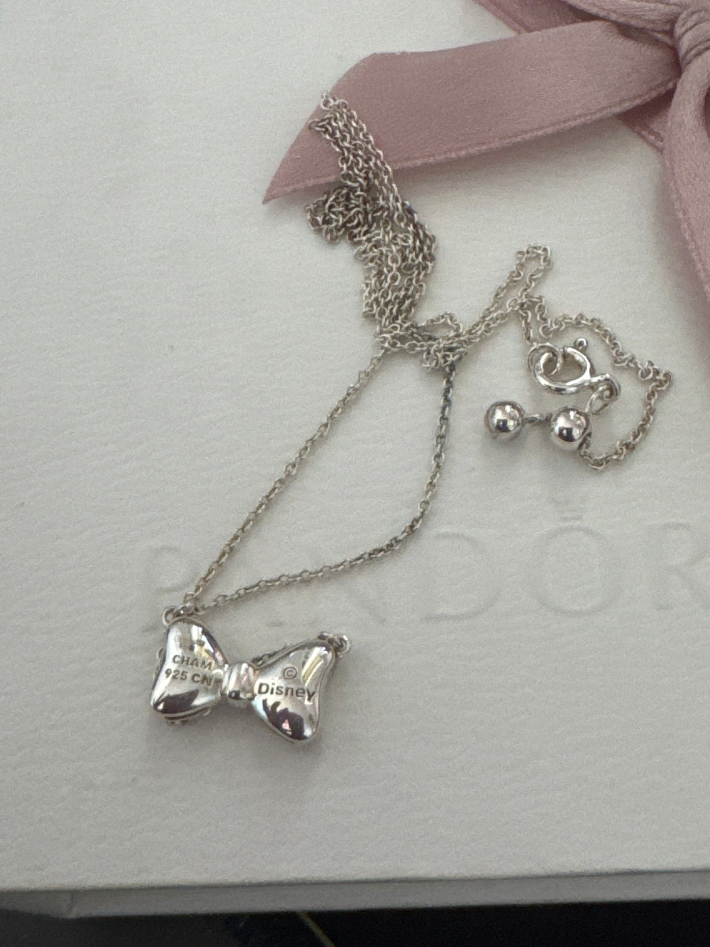 Genuine Chamilia Disney Minnie Mouse Red Enamel Bow Necklace