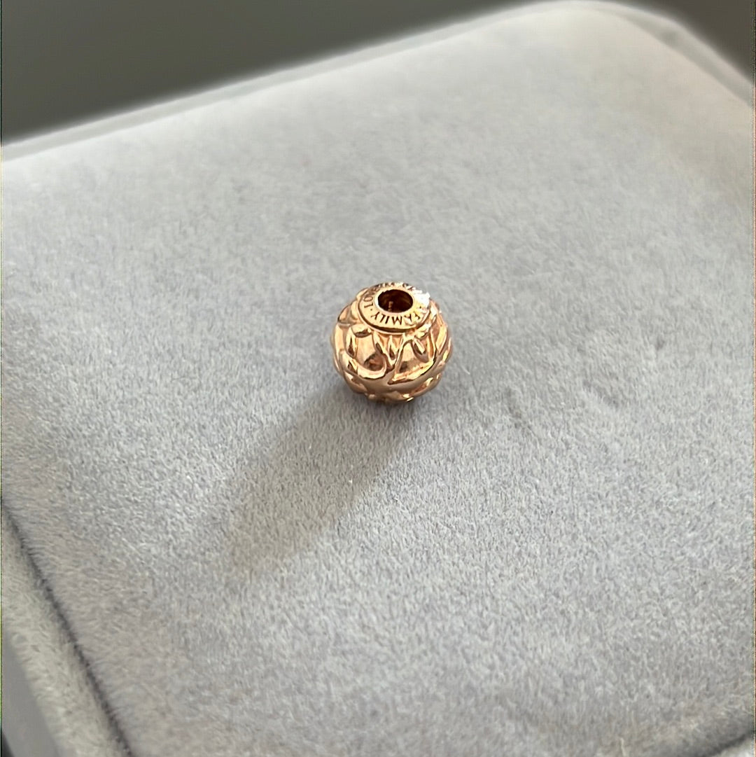 Genuine Pandora Essence Rose Gold Love Makes a Family Charm