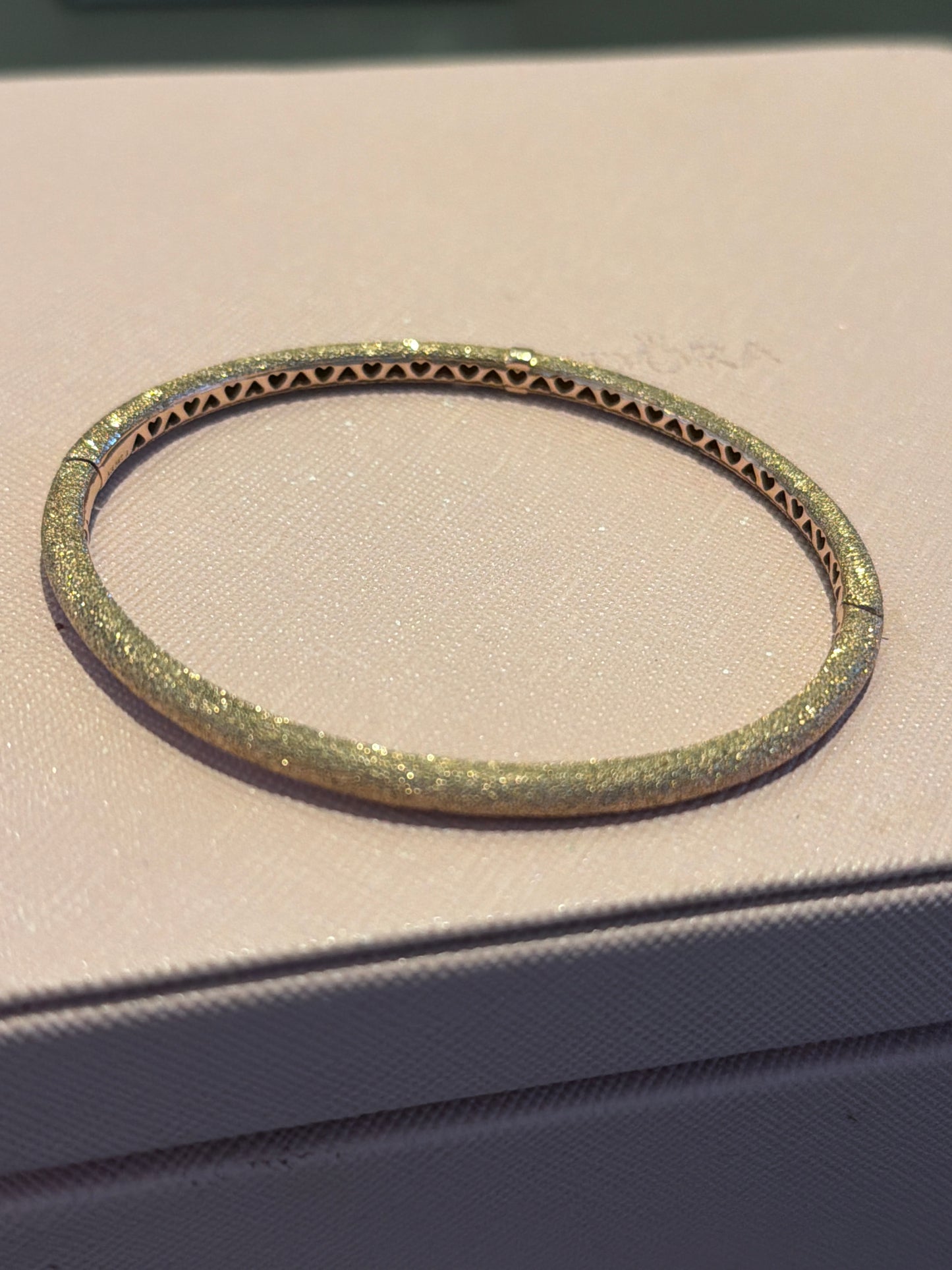 Genuine Pandora Rose Gold Brilliance Radiant Heart Matte Bangle 3