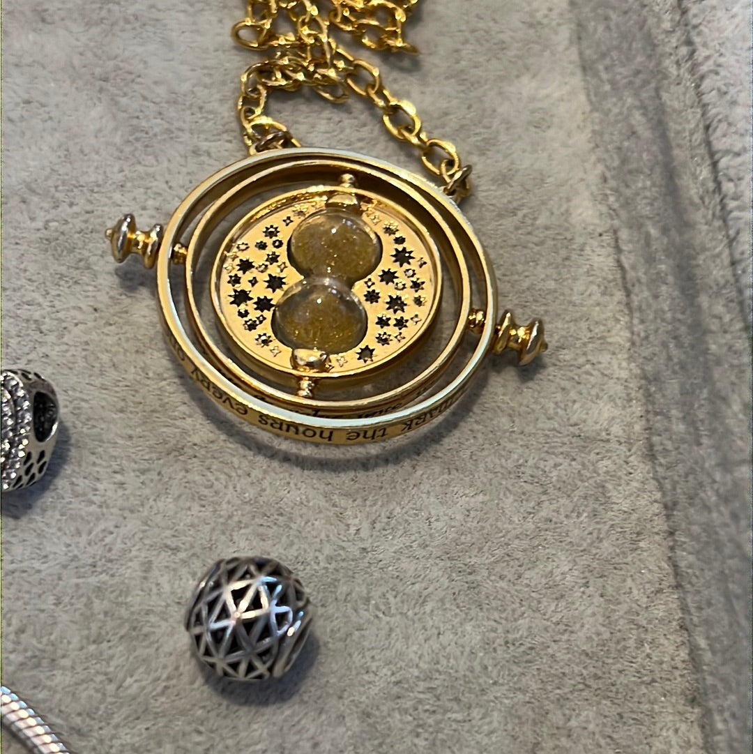 Noble Collection Harry Potter Time Turner Necklace 45cm