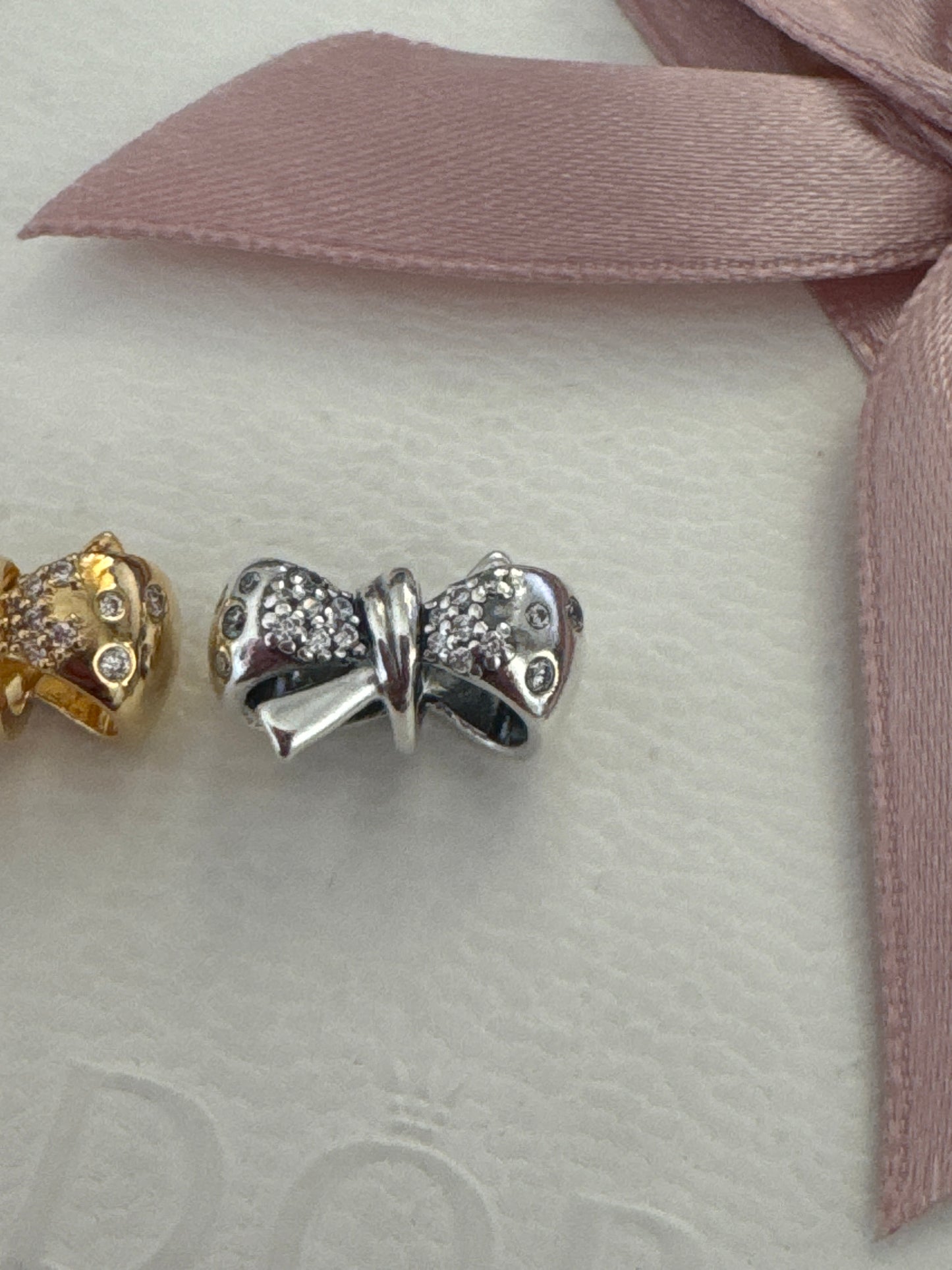 Genuine Pandora Sparkling Pave Bow New Style Charm