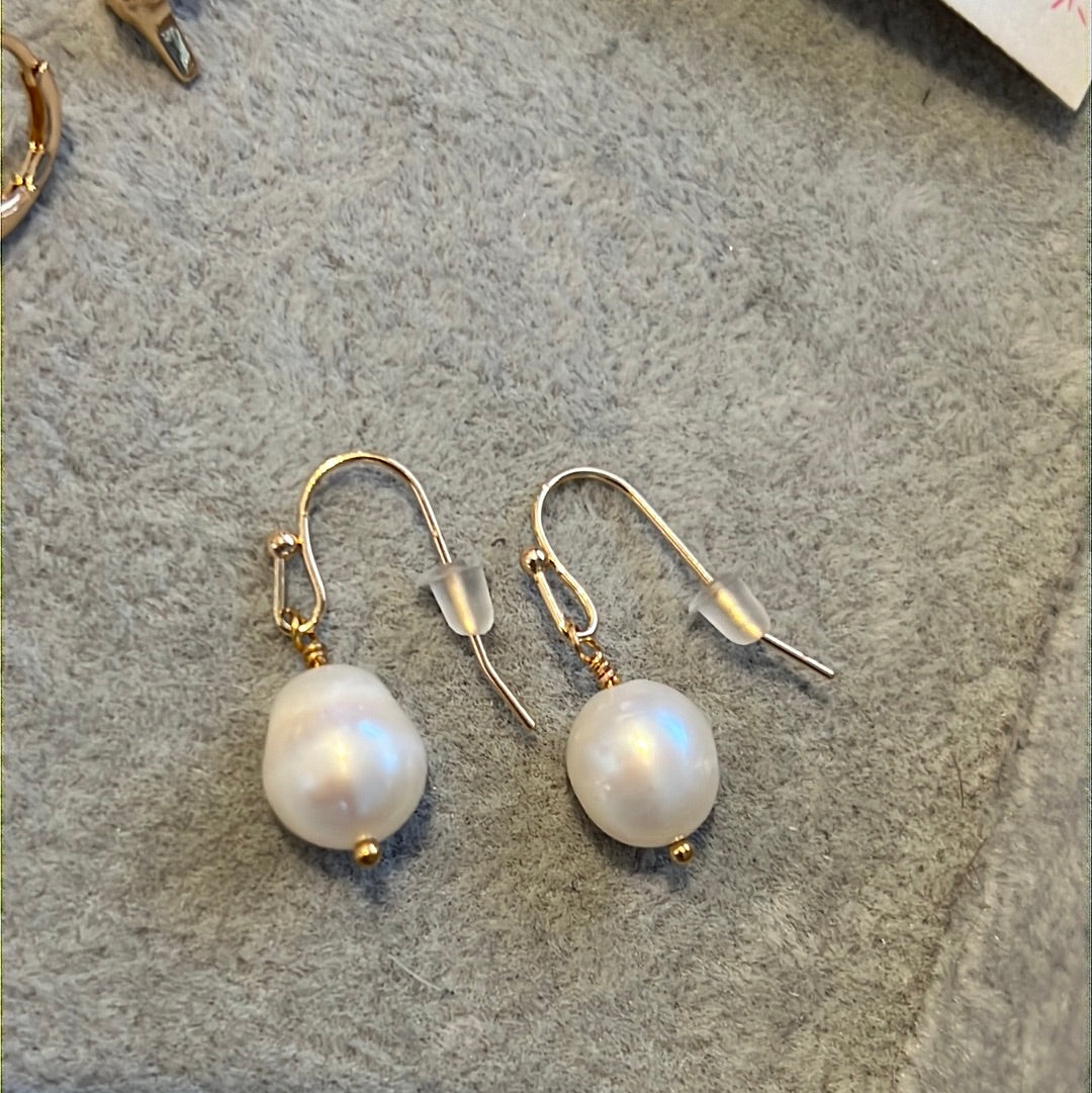 Brand New Sterling SIlver Gold Plated Pearl Earrings Dangle