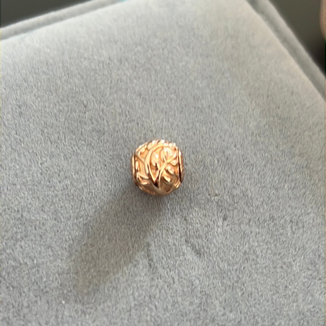 Genuine Pandora Essence Rose Gold Love Makes a Family Charm