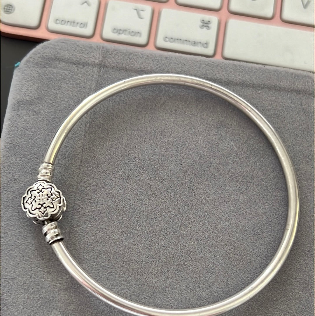 Genuine Pandora Disney Limited Edition Jasmine Aladdin Bangle 19cm