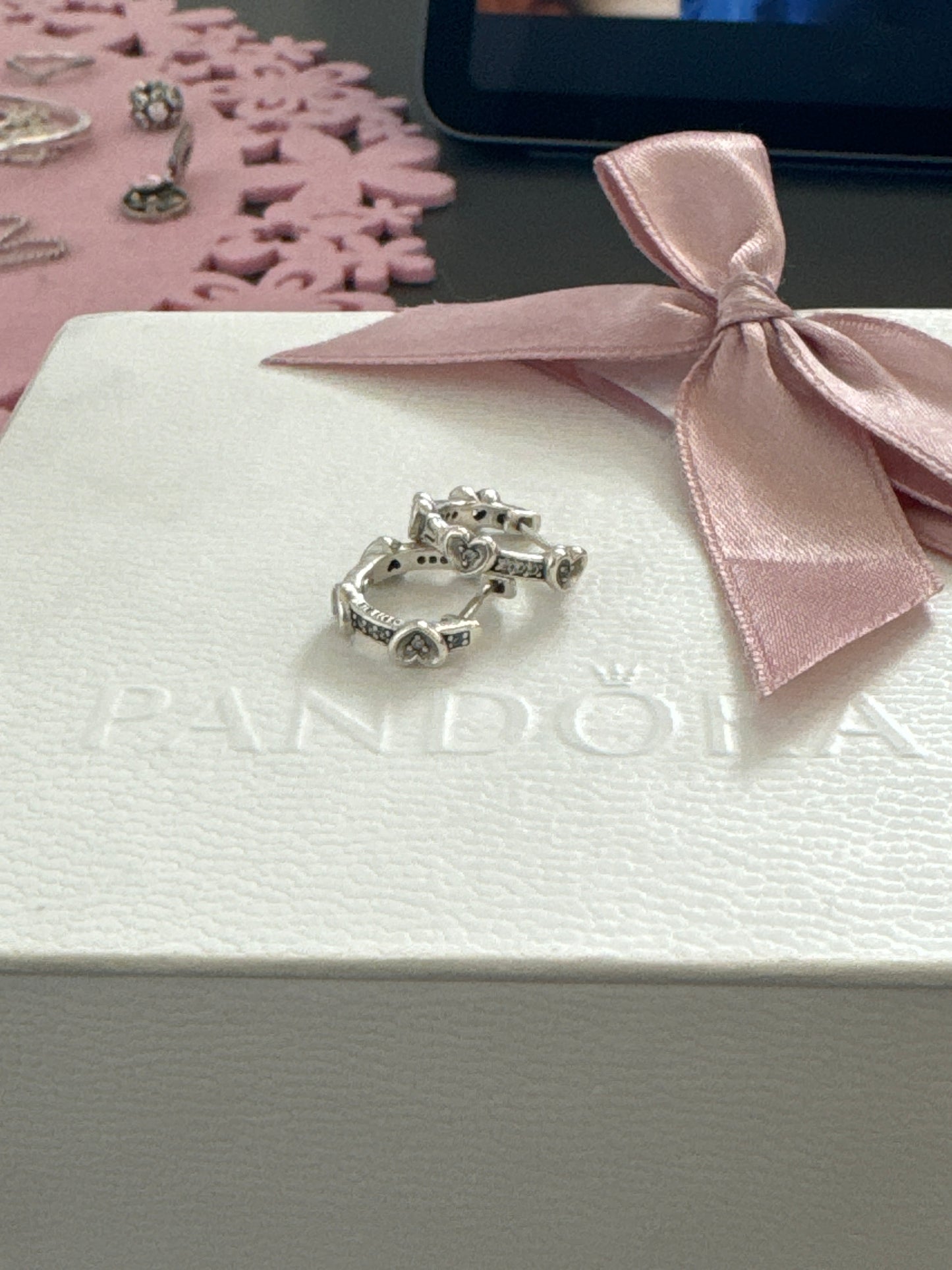 Genuine Pandora Pandora Radiant Sparkling Hearts Hoop Earrings