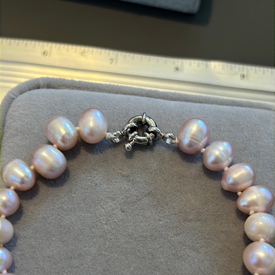 Unbranded Genuine Pink Freshwater Pearl Bracelet with Silver Clasp 19cm