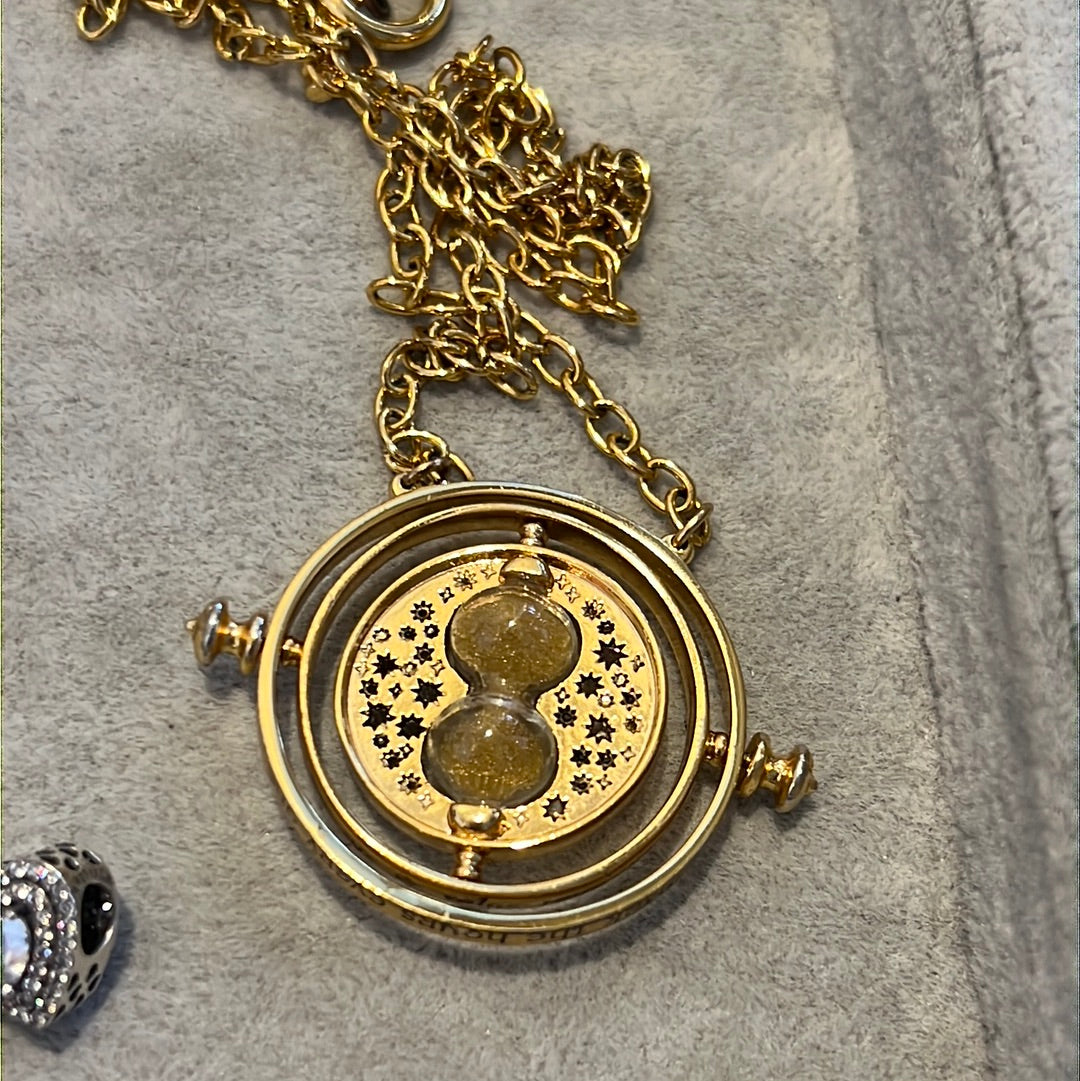 Noble Collection Harry Potter Time Turner Necklace 45cm