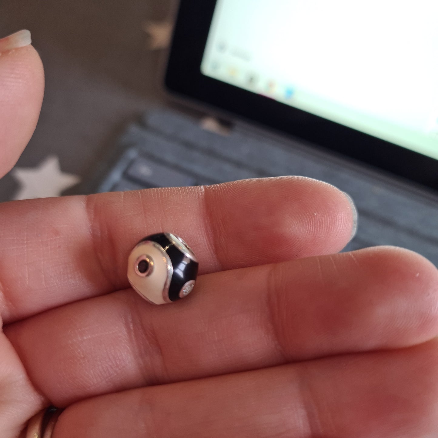 Genuine Pandora Yin Yang Peace Black and White With CZ Charm