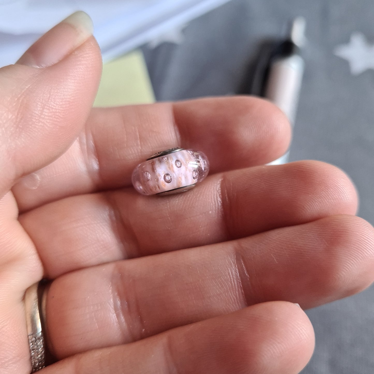 Genuine Pandora Pink Fizzle Sparkle Murano With Bubbles and Gold Fleck