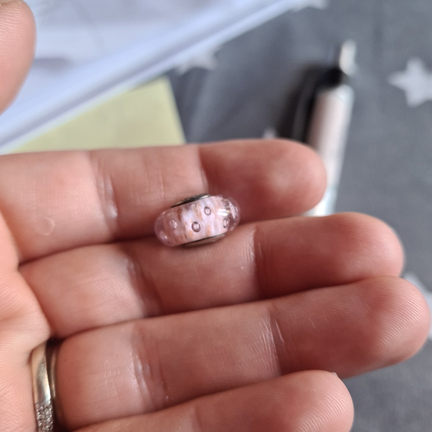 Genuine Pandora Pink Fizzle Sparkle Murano With Bubbles and Gold Fleck