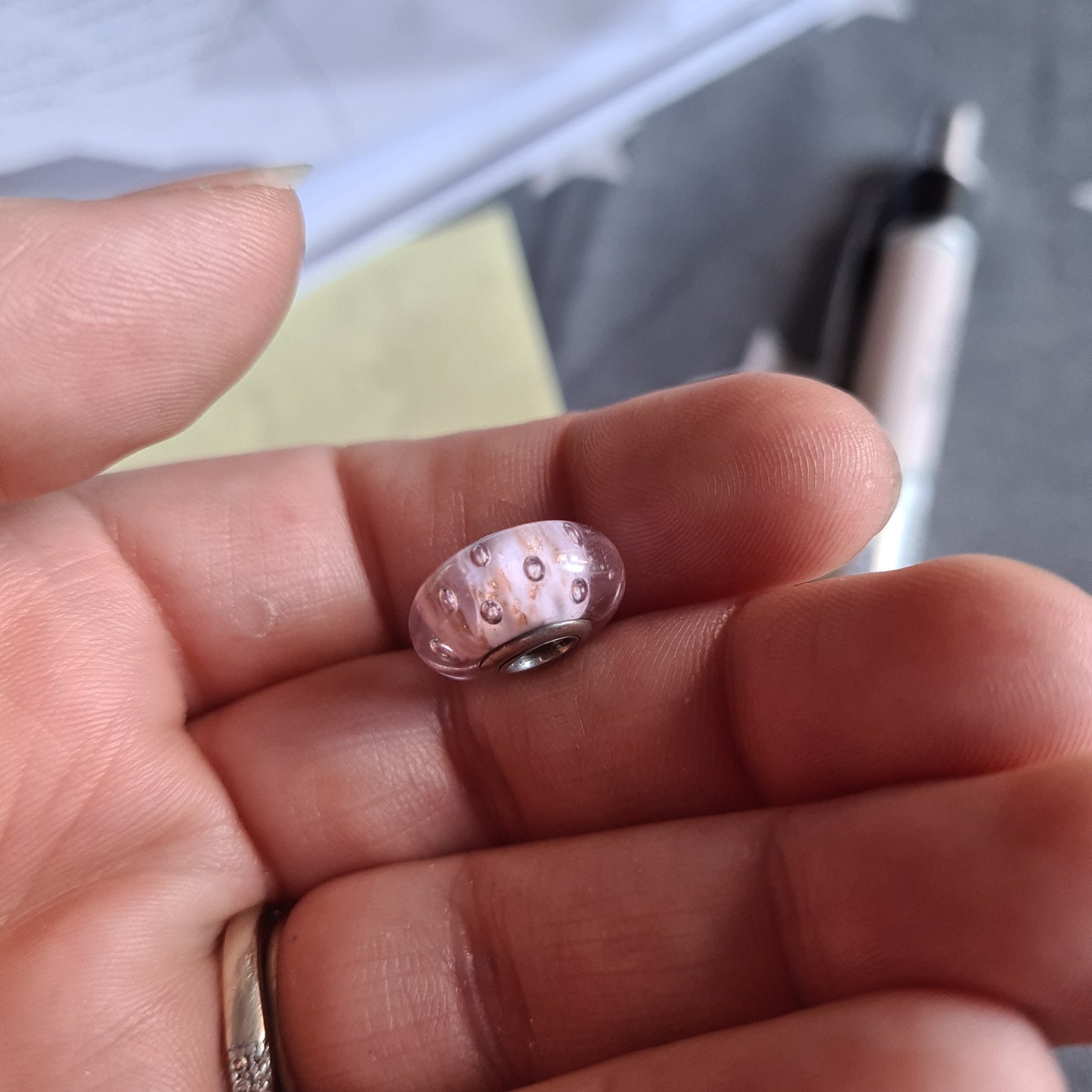 Genuine Pandora Pink Fizzle Sparkle Murano With Bubbles and Gold Fleck