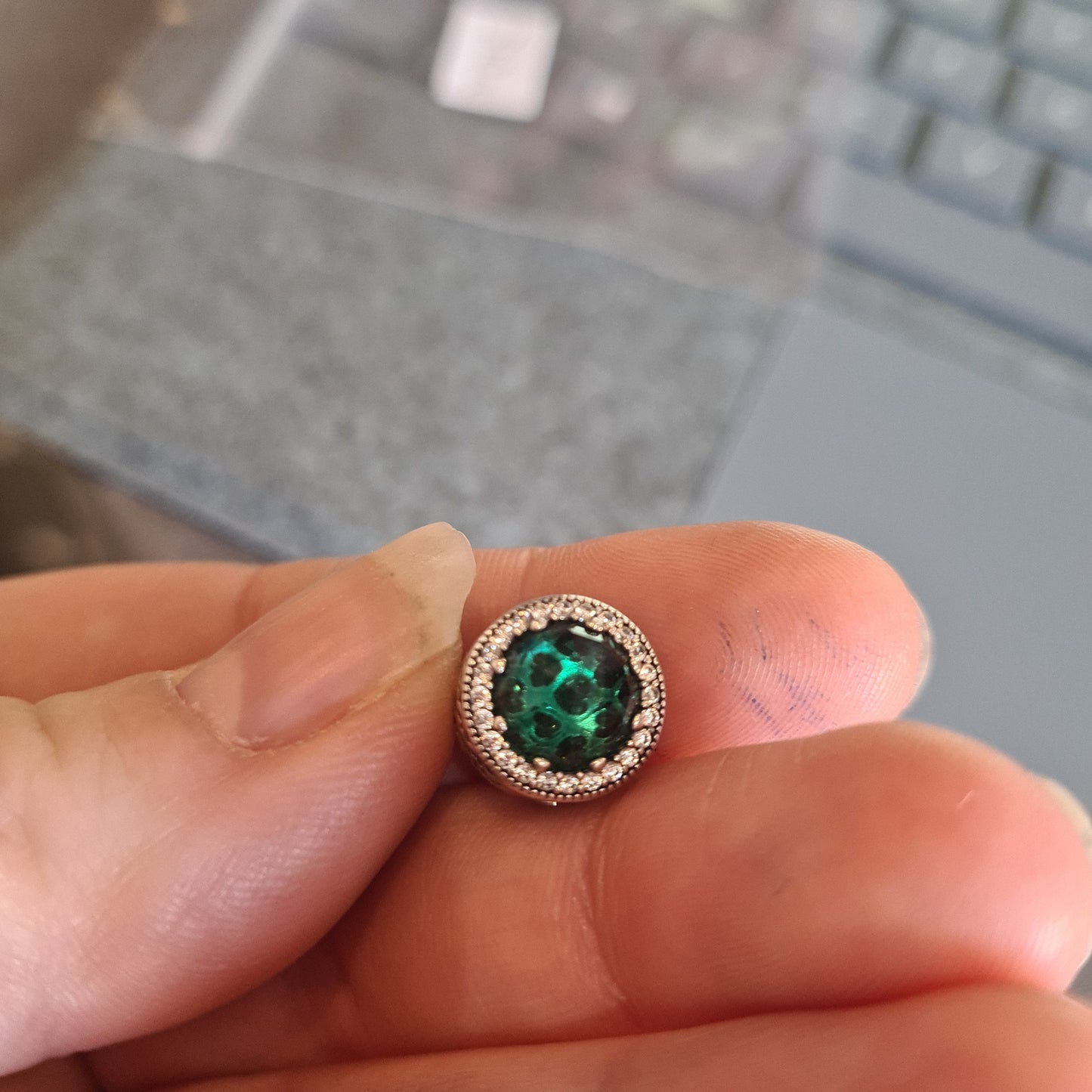 Genuine Pandora Large Stone Pave Emerald Green Radiant Hearts Charm