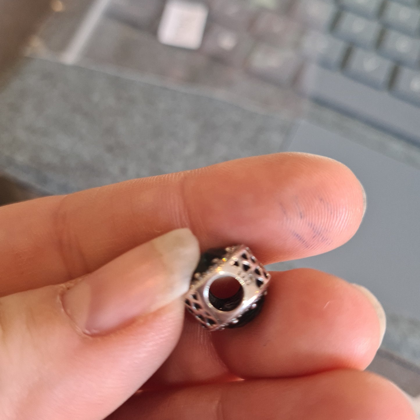 Genuine Pandora Large Stone Pave Emerald Green Radiant Hearts Charm