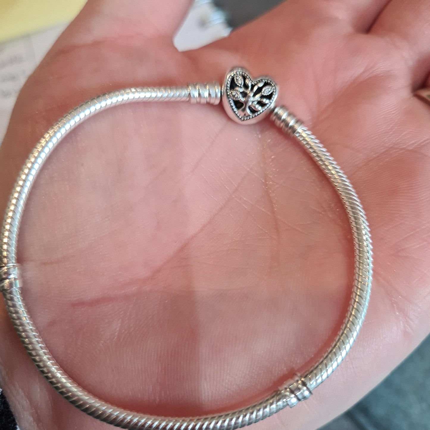 Genuine Pandora Pave Family Tree Heart Clasp Bracelet Snake Chain Pave Size..