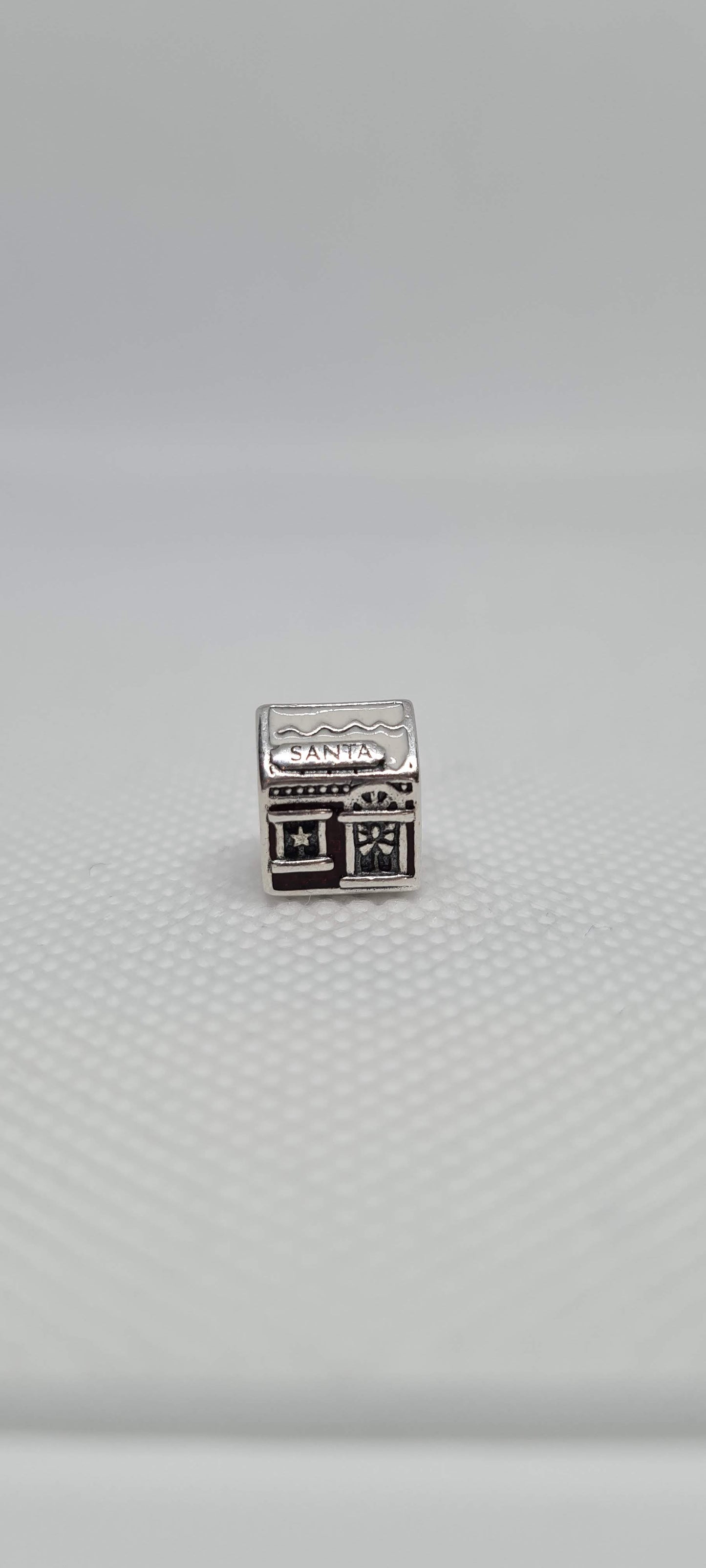Genuine Pandora Christmas Santas House Home Charm