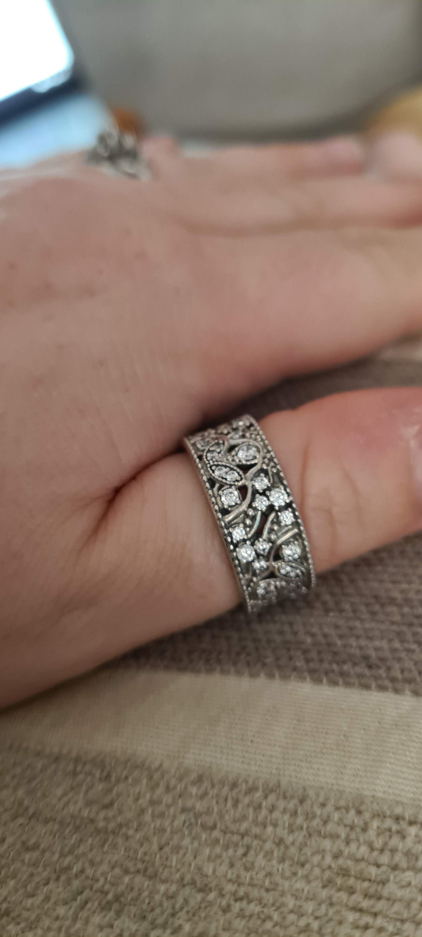 Genuine Pandora Leaf Band Eternity Detailed CZ Pave Ring Size 60