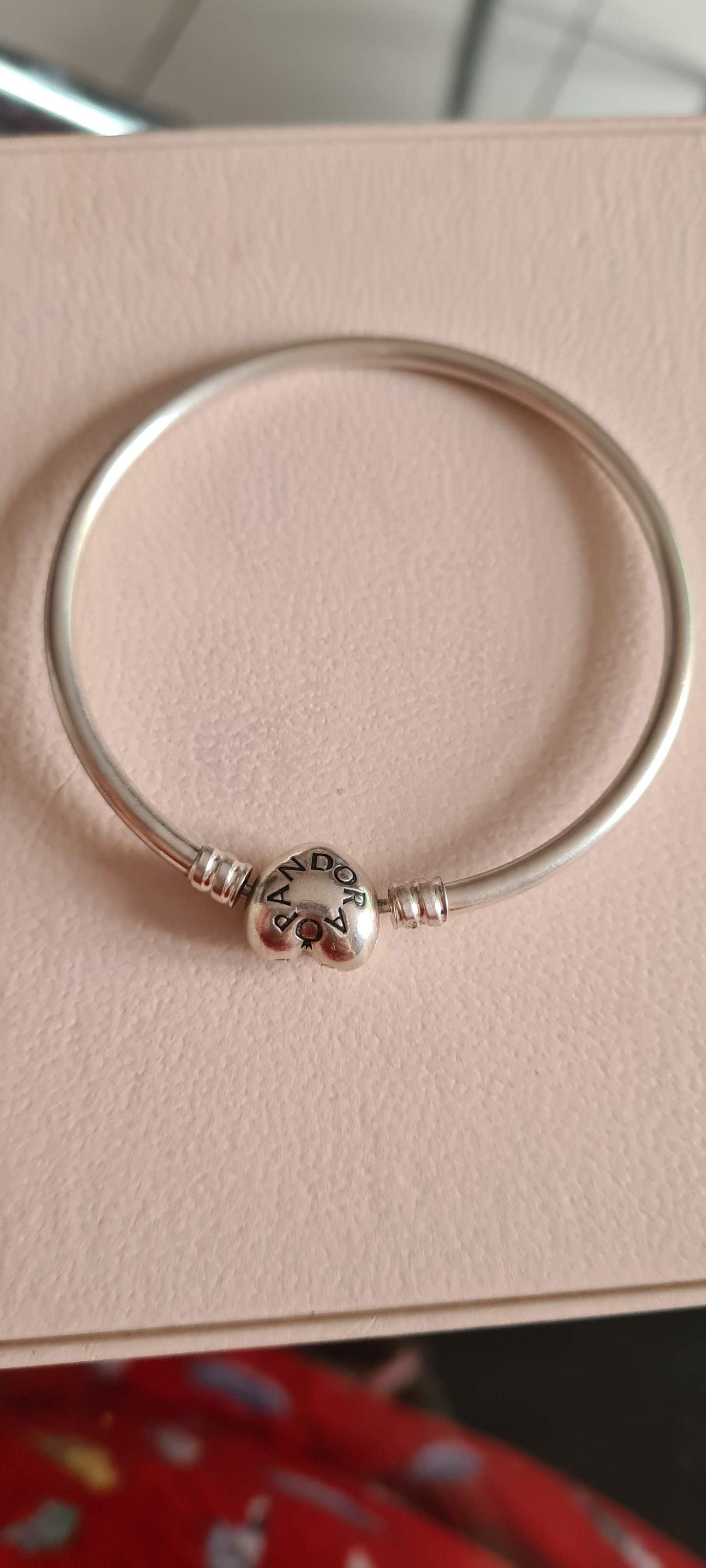 Genuine Pandora Silver Moments Heart Clasp Bangle Size..