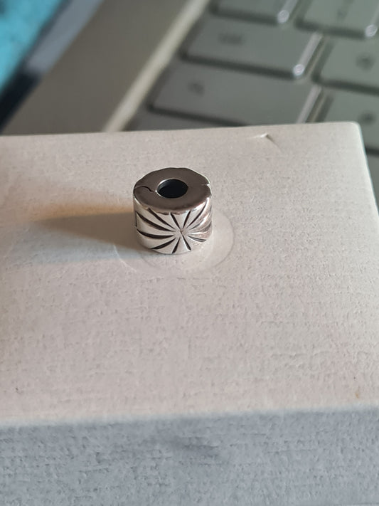 Genuine Pandora Sun Burst Clip(s)