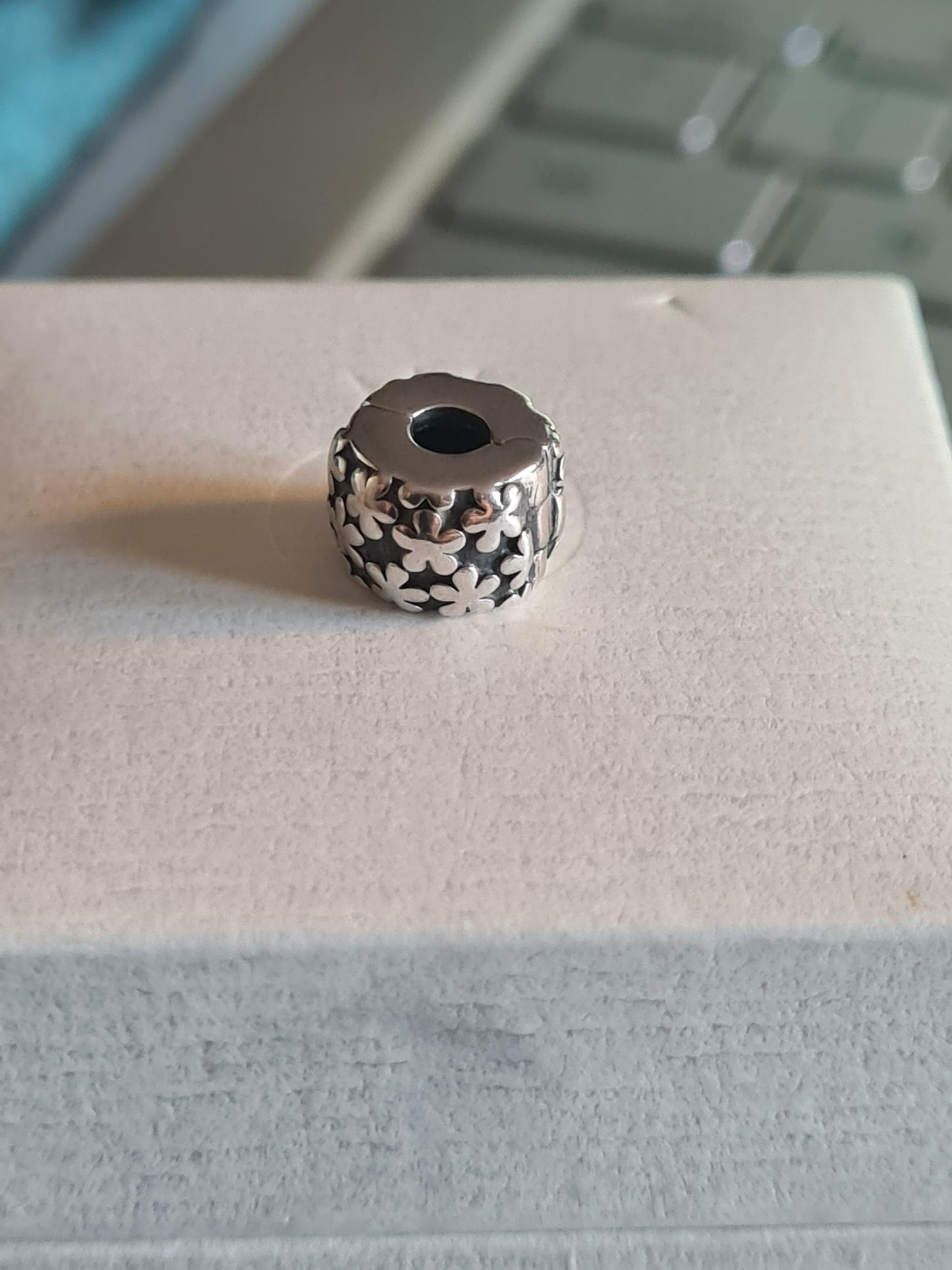 Genuine Pandora Flower Clips x2