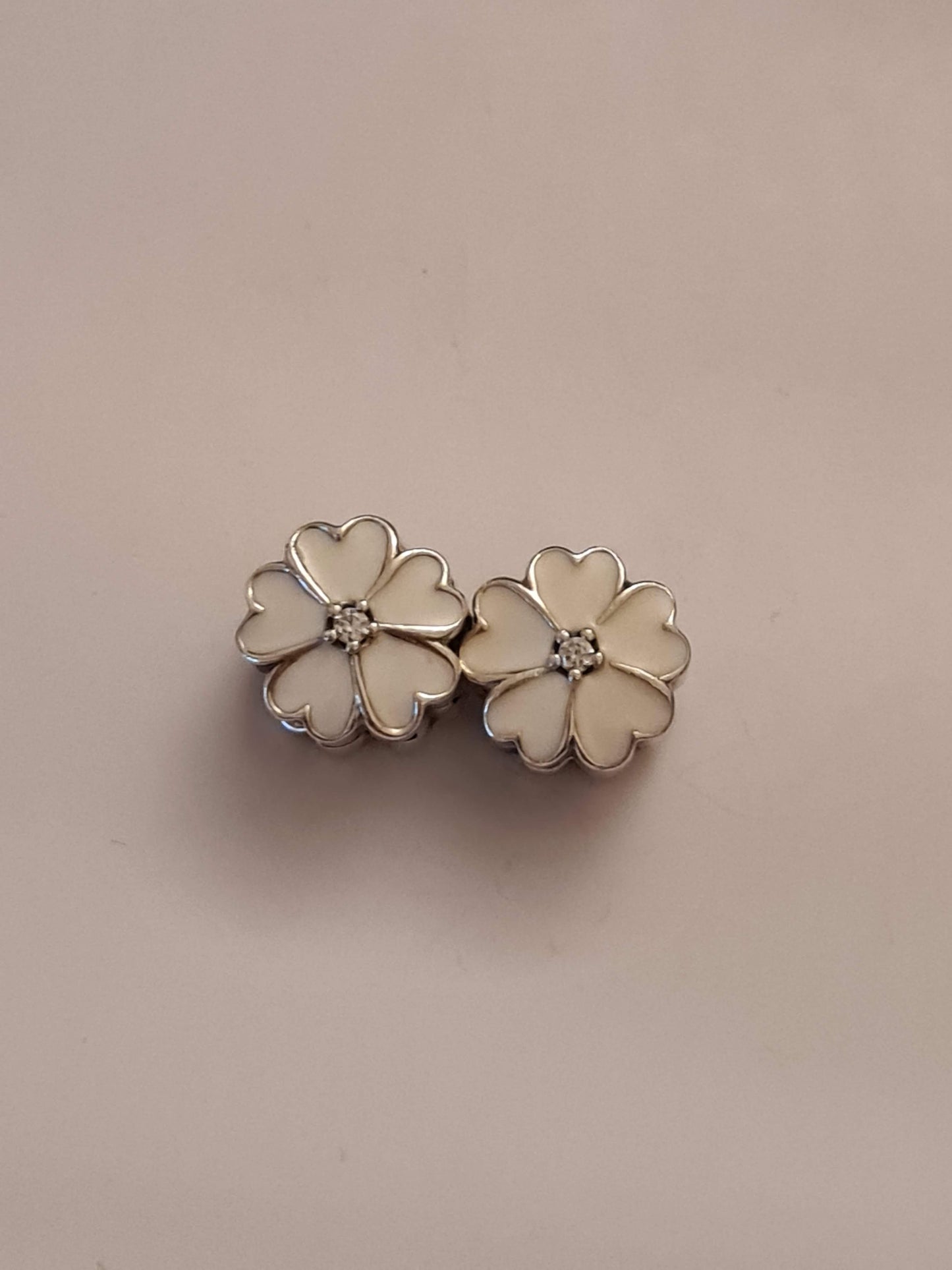 Genuine Pandora Daisy Beautiful Flower Clip x1