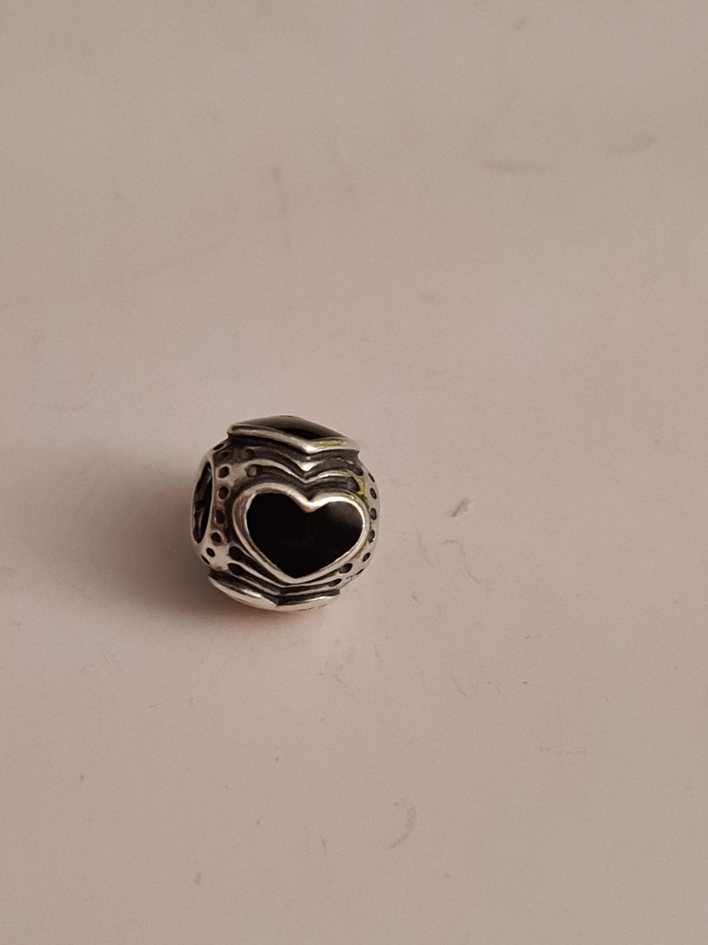Genuine Pandora Black Friday 14k Heart 2011 Charm