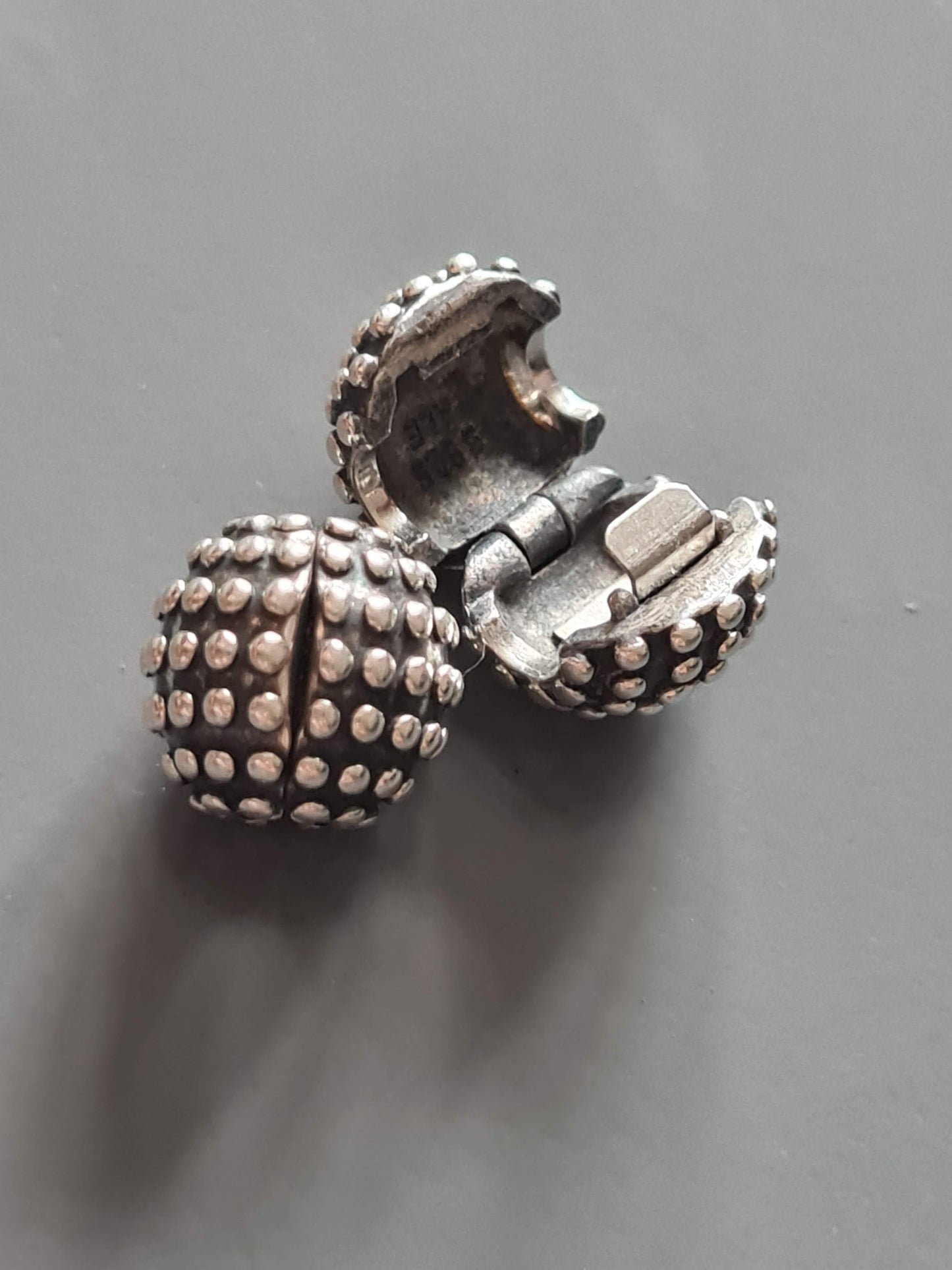 Genuine Pandora Moss Oxidised Dot Bumpy Clips