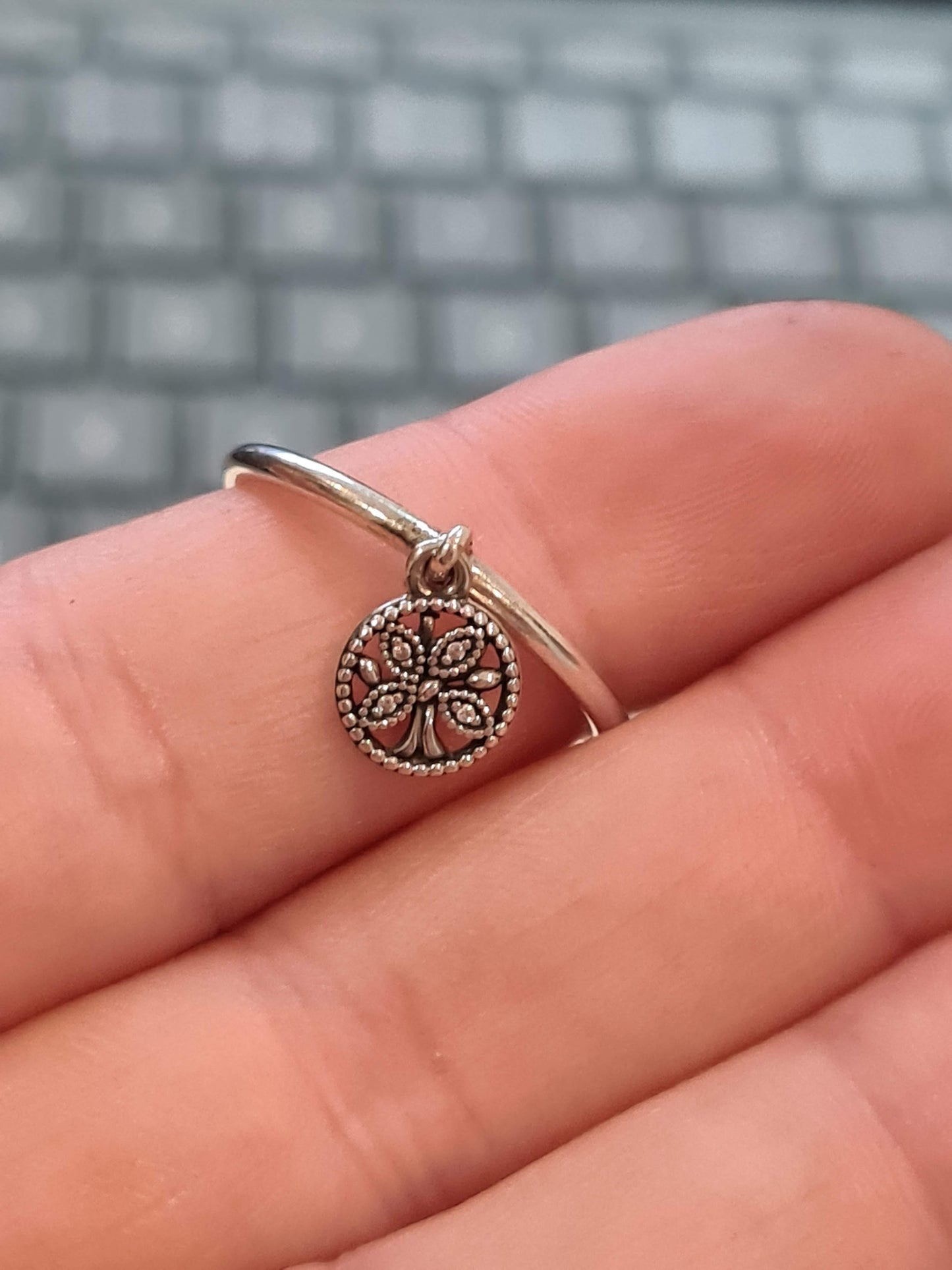 Genuine Pandora Family Tree Dangle Ring Size 56