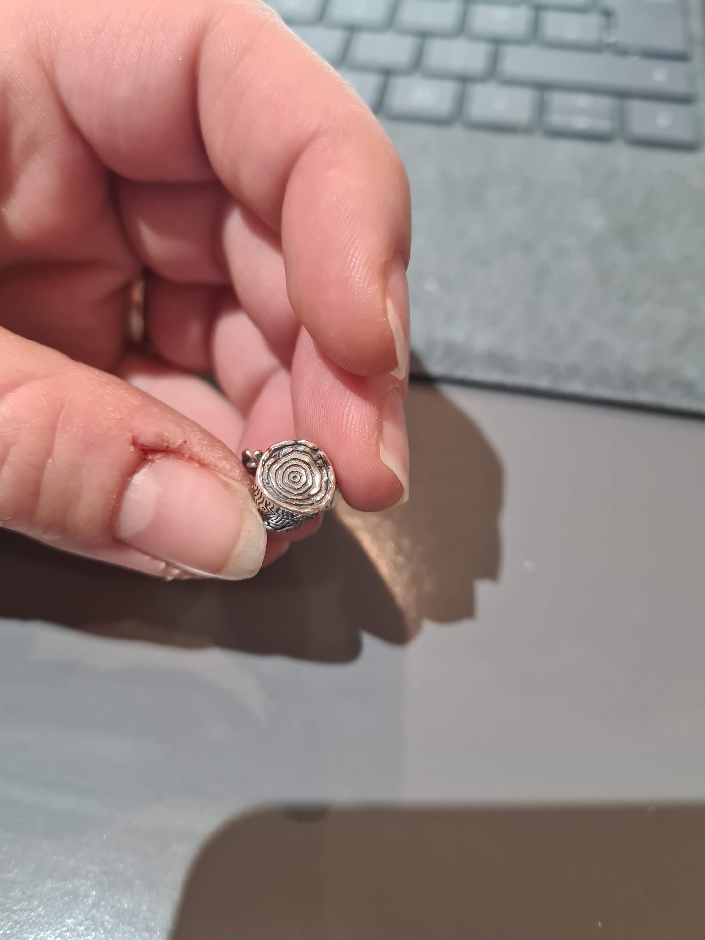 Genuine Pandora Tree Monster Baby Groot? Charm With Dangle Leaf Hands