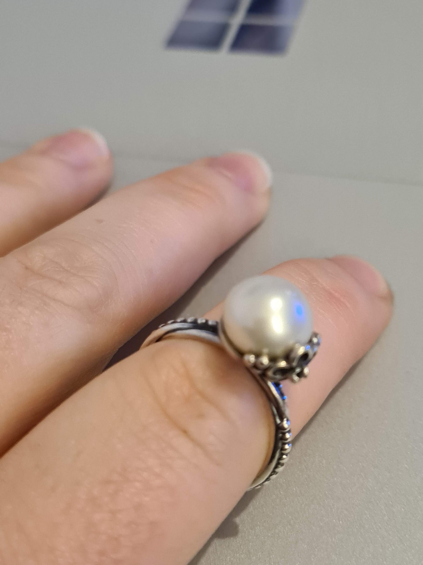 Genuine Pandora Pearl Odyssey Ring with Black Stone on Flower Size 58