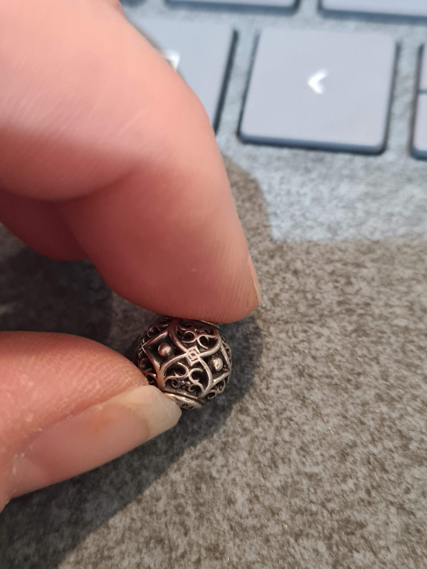 Genuine Pandora Essence Affection Charm