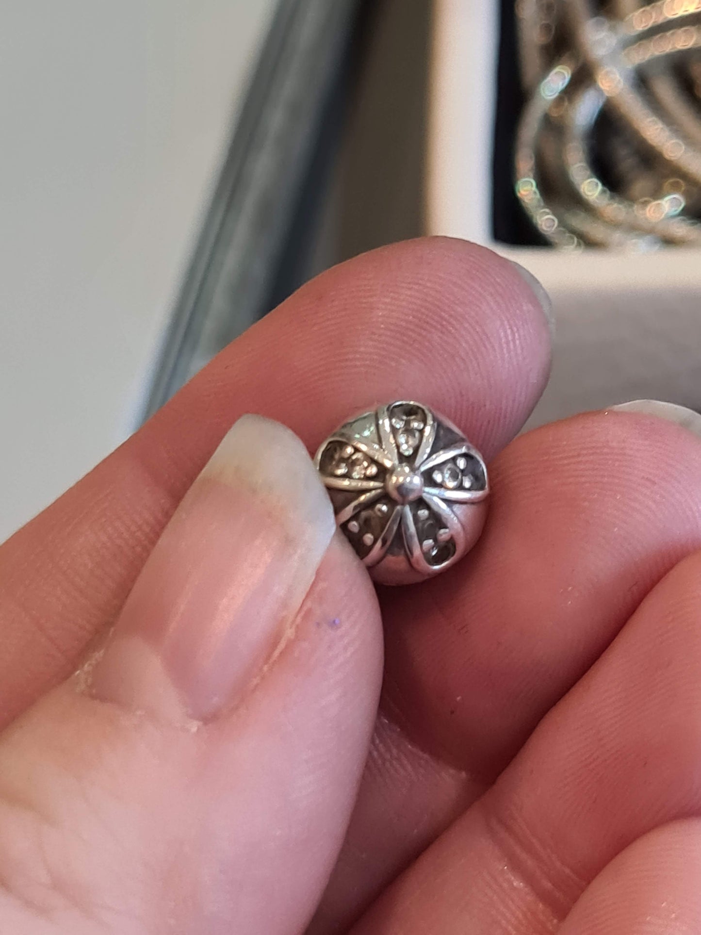 Genuine Pandora Pave Daisy Clip x1