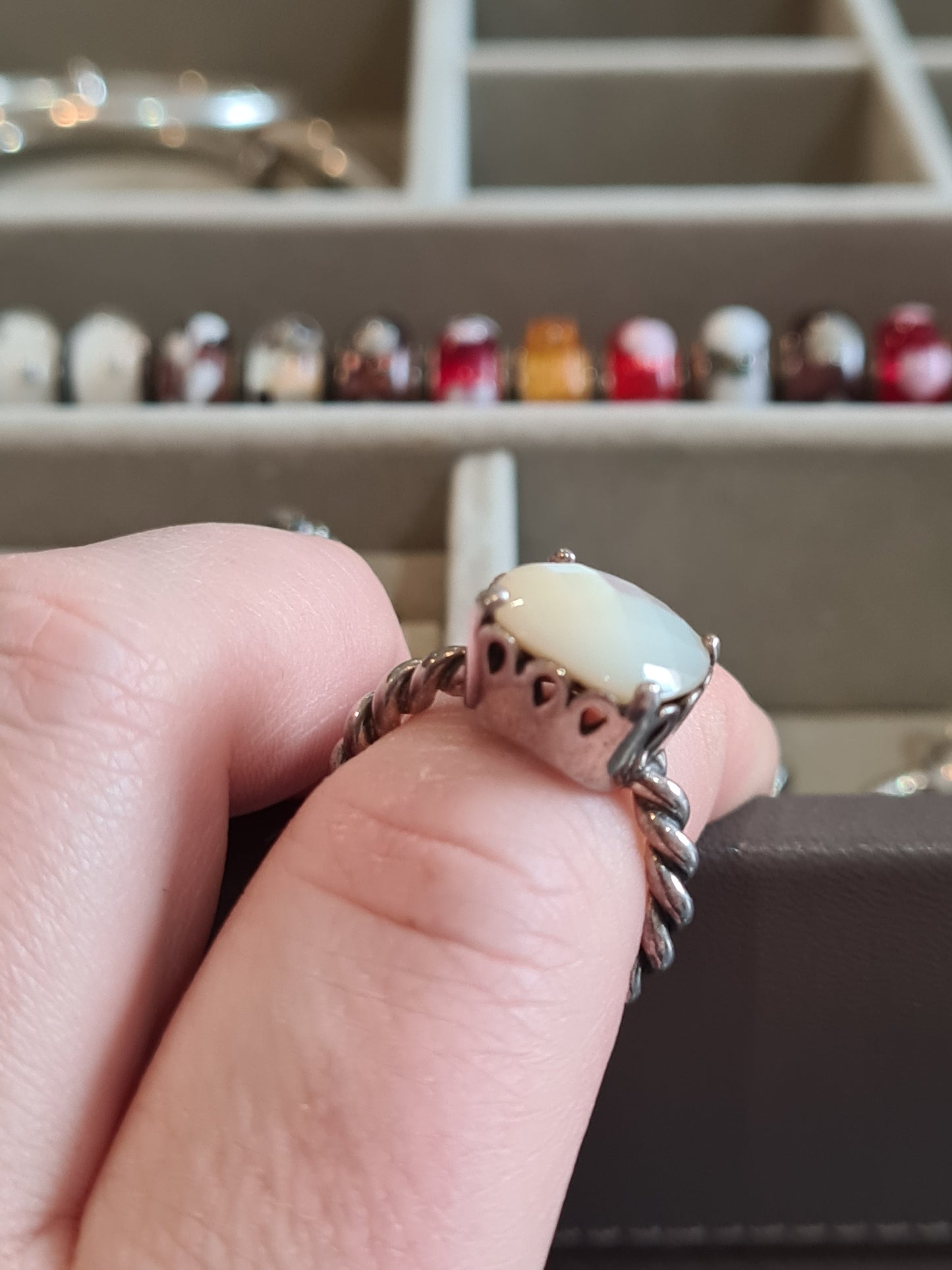 Genuine Pandora Retired and Rare Large Mother of Pearl Ring