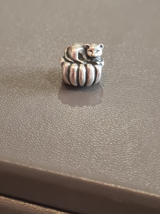 Genuine Pandora Sleeping Cat Kitten Pet Basket Charm