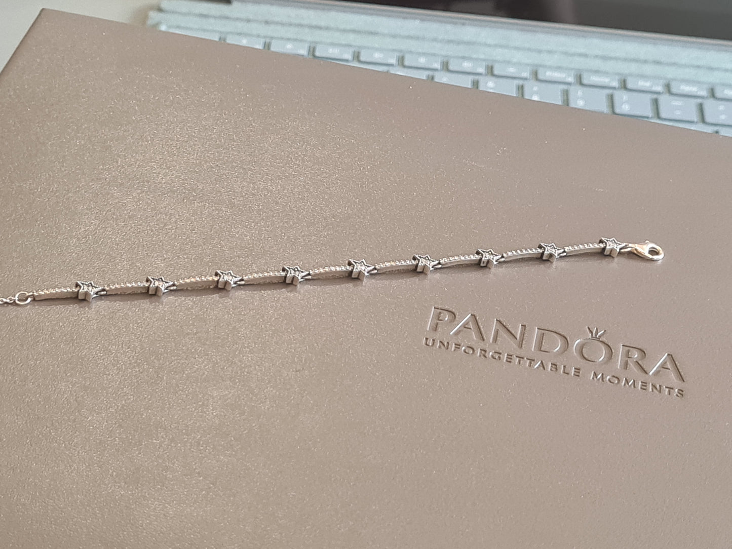 Genuine Pandora Pave Heart Bracelet Size 2 18cm
