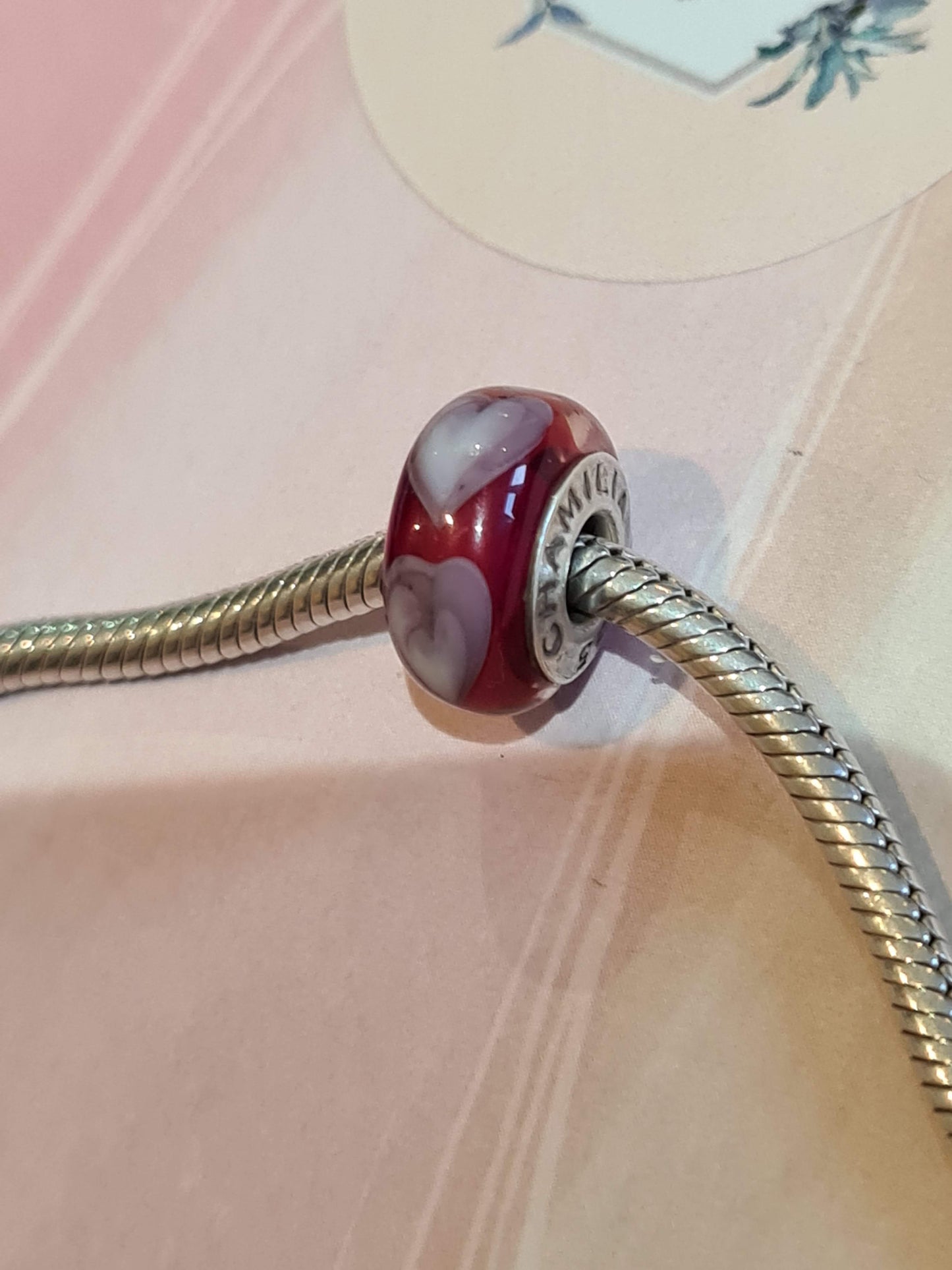 Genuine Chamilia Cerise Pink Glass Murano With Lilac Hearts Charm
