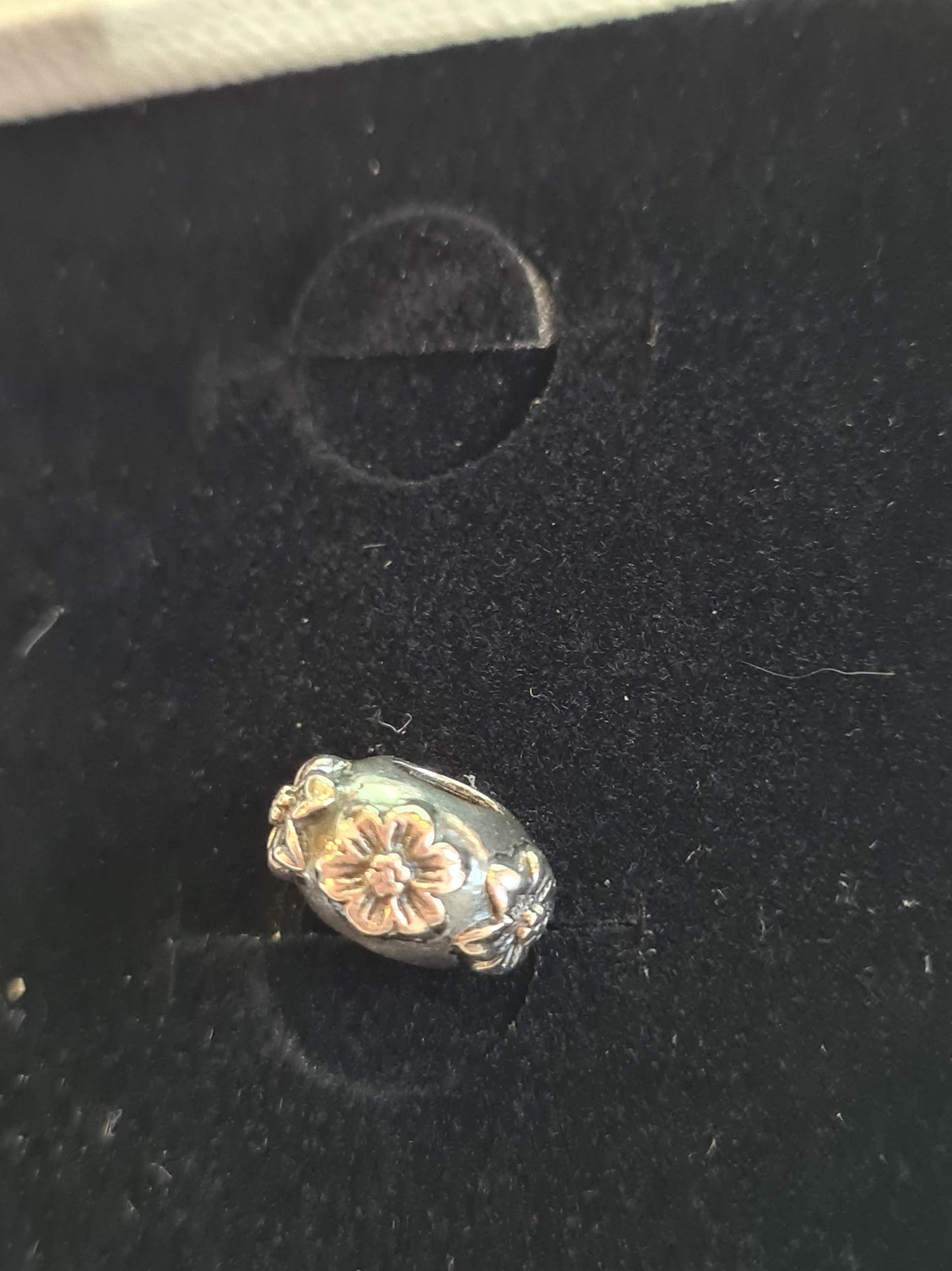 Unbranded Floral Flower Spacer Beautiful Silver