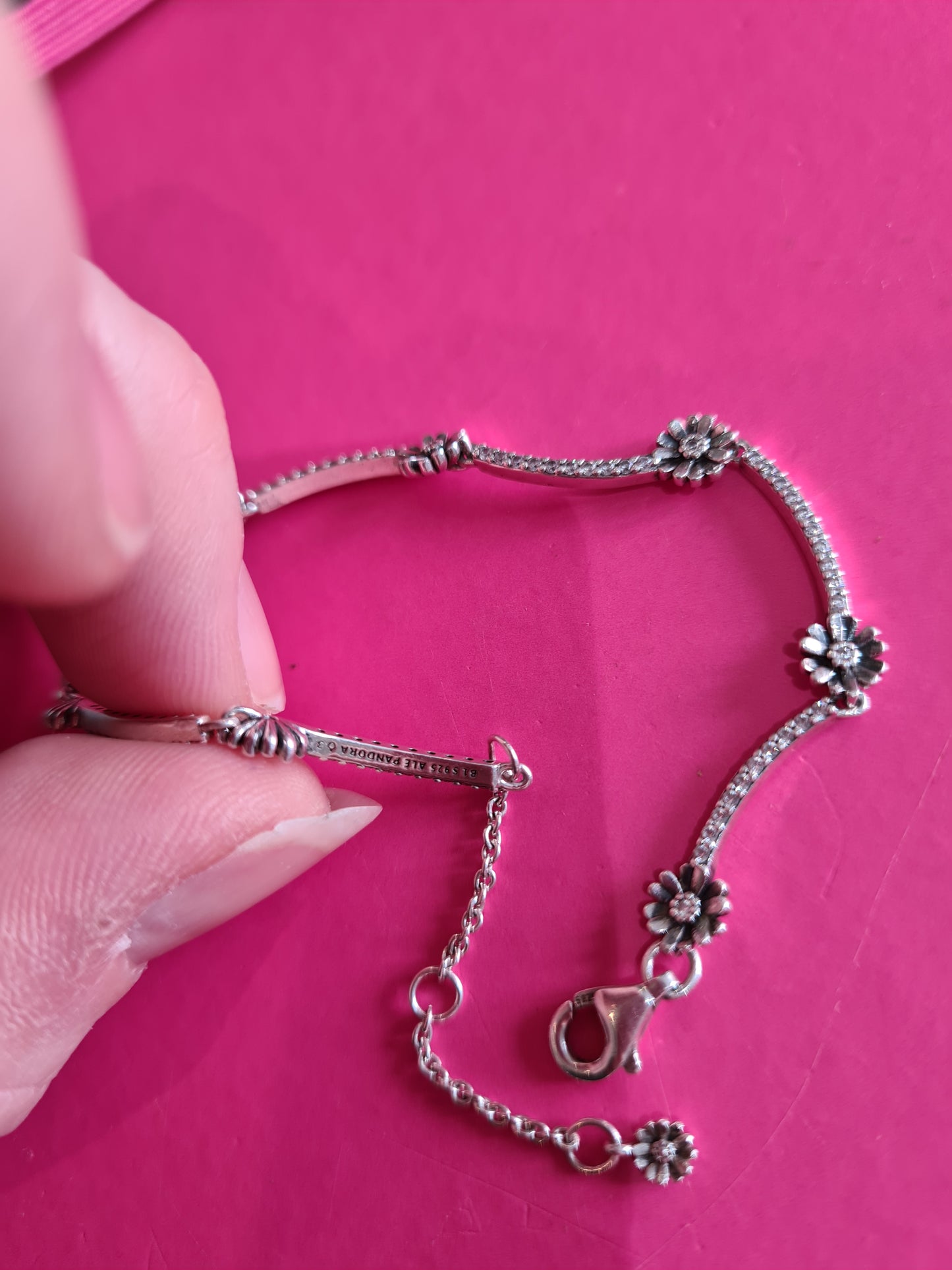 Genuine Pandora Sparkling Daisy Chain Bracelet Size 2 Pave Flower Bracelet