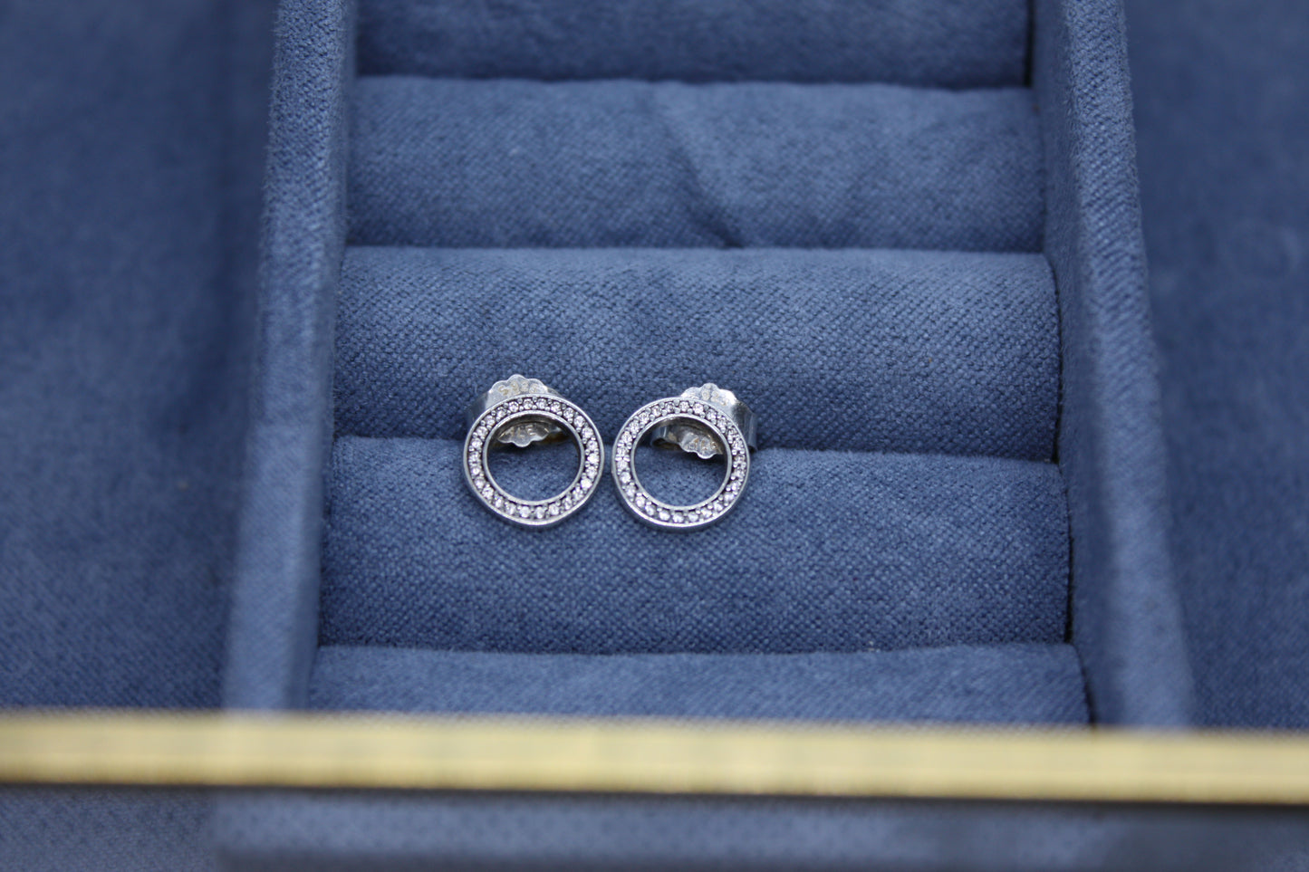 Genuine Pandora Silver Circle Pave Sparkle Earrings