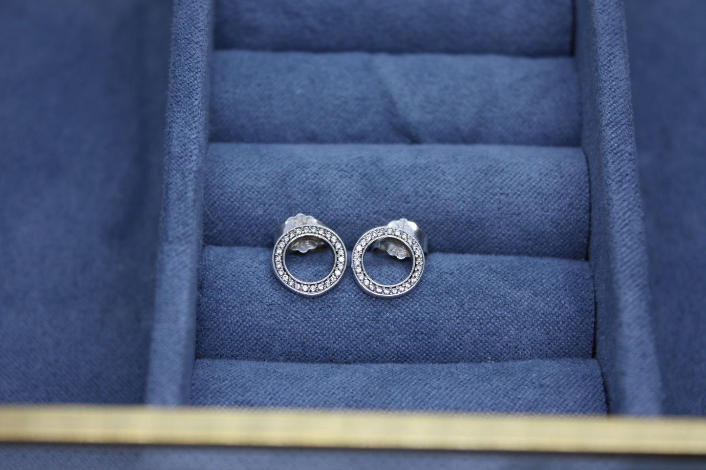 Genuine Pandora Silver Circle Pave Sparkle Earrings