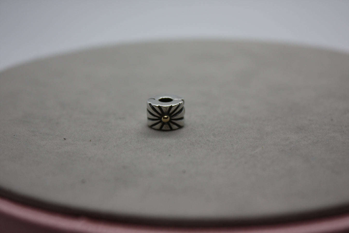 Genuine Pandora Two Tone Sunburst Clip(s)