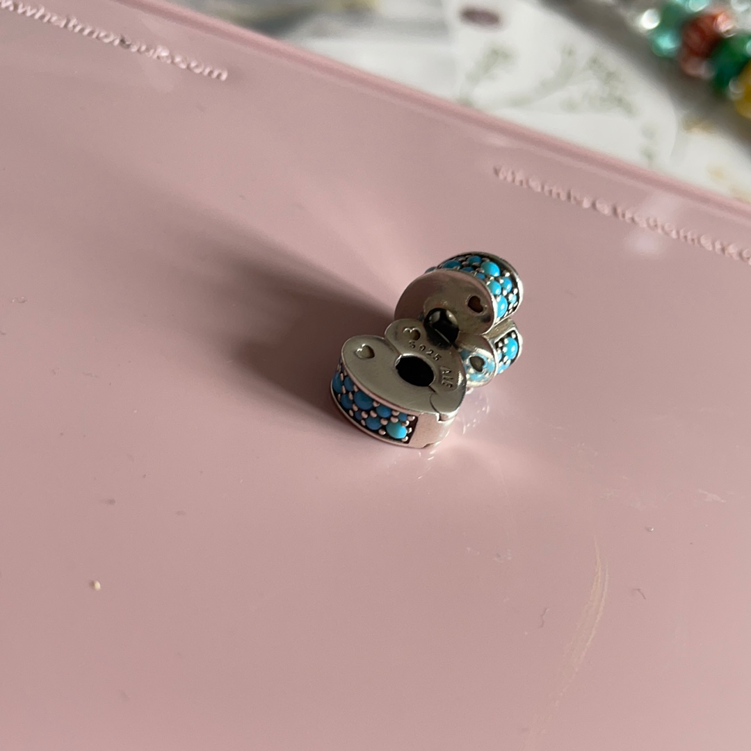 Genuine Pandora Arc of Love Clips Turquoise Stone Heart Shaped Silicone