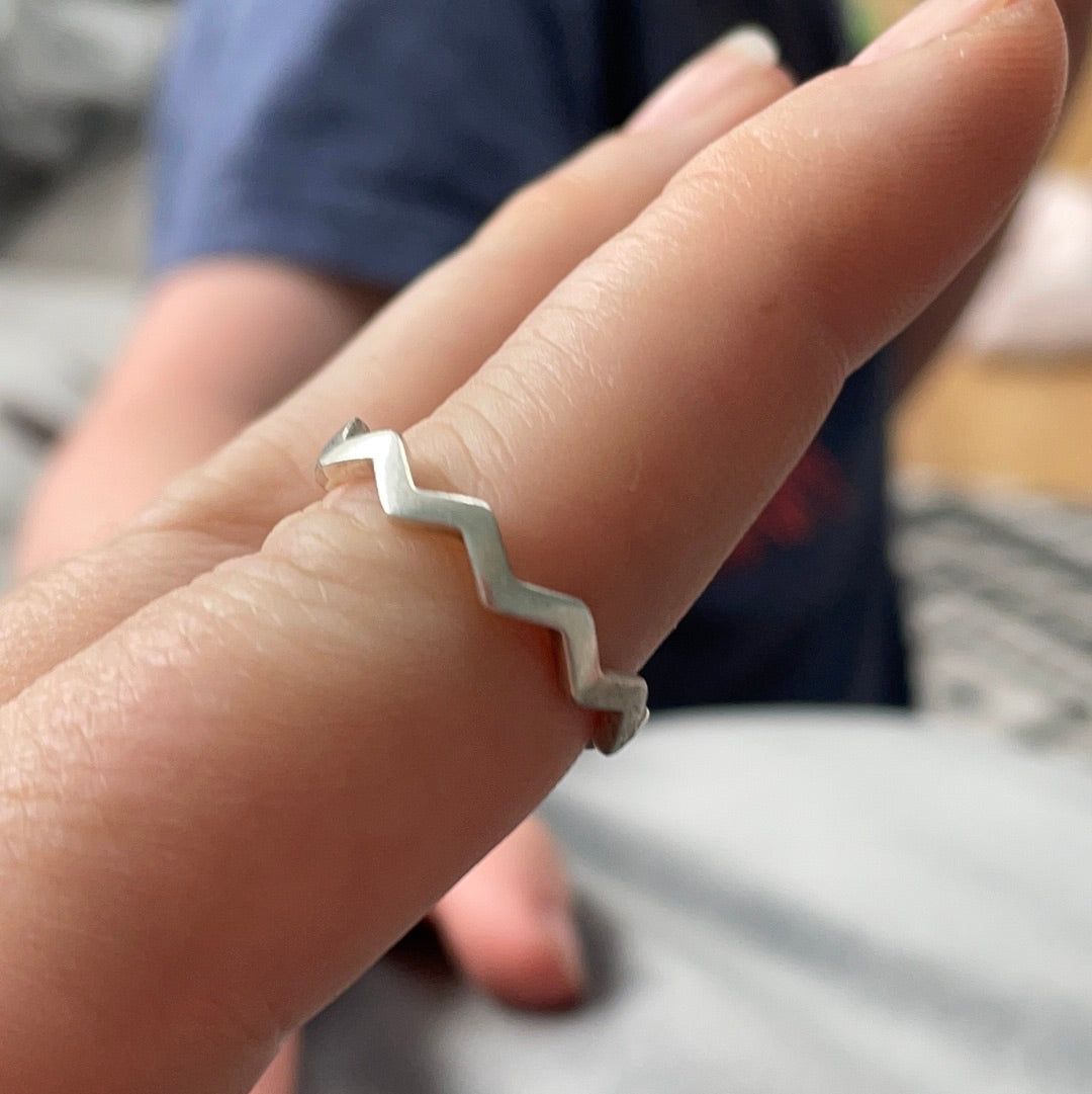 Genuine Pandora Spiky Zig-Zag Edgy Ring Size..