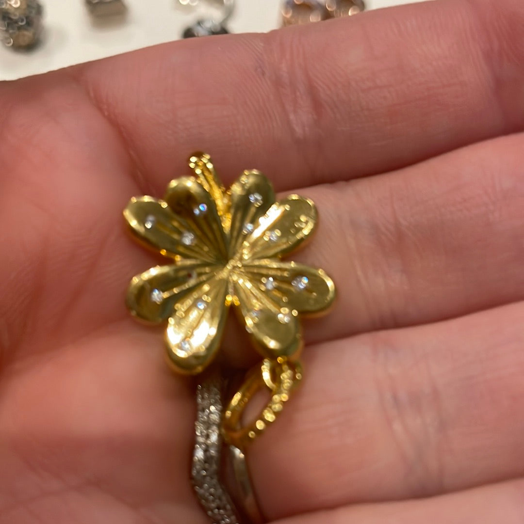 Genuine Pandora Yellow Gold Plated Shine Clover Flower Good Luck Charm