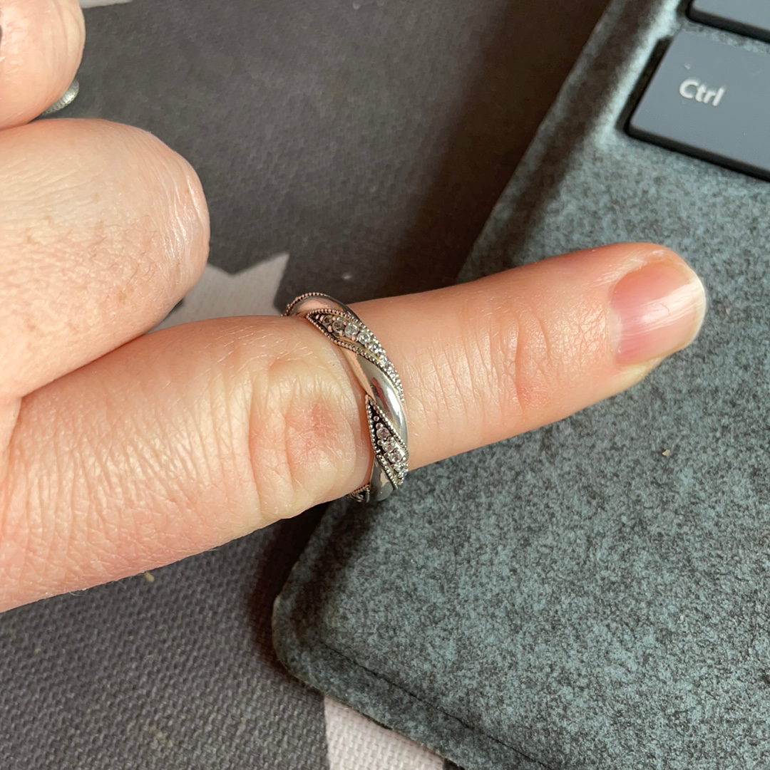 Genuine Pandora Twist Wave Pave Clear Stone Ring Size 54