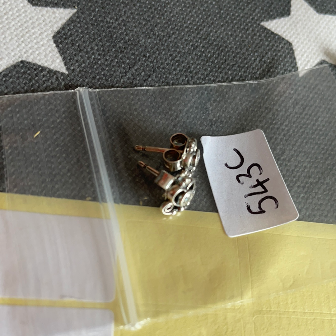 Genuine Pandora Fairy-tale Tiara Regal Stud Earrings